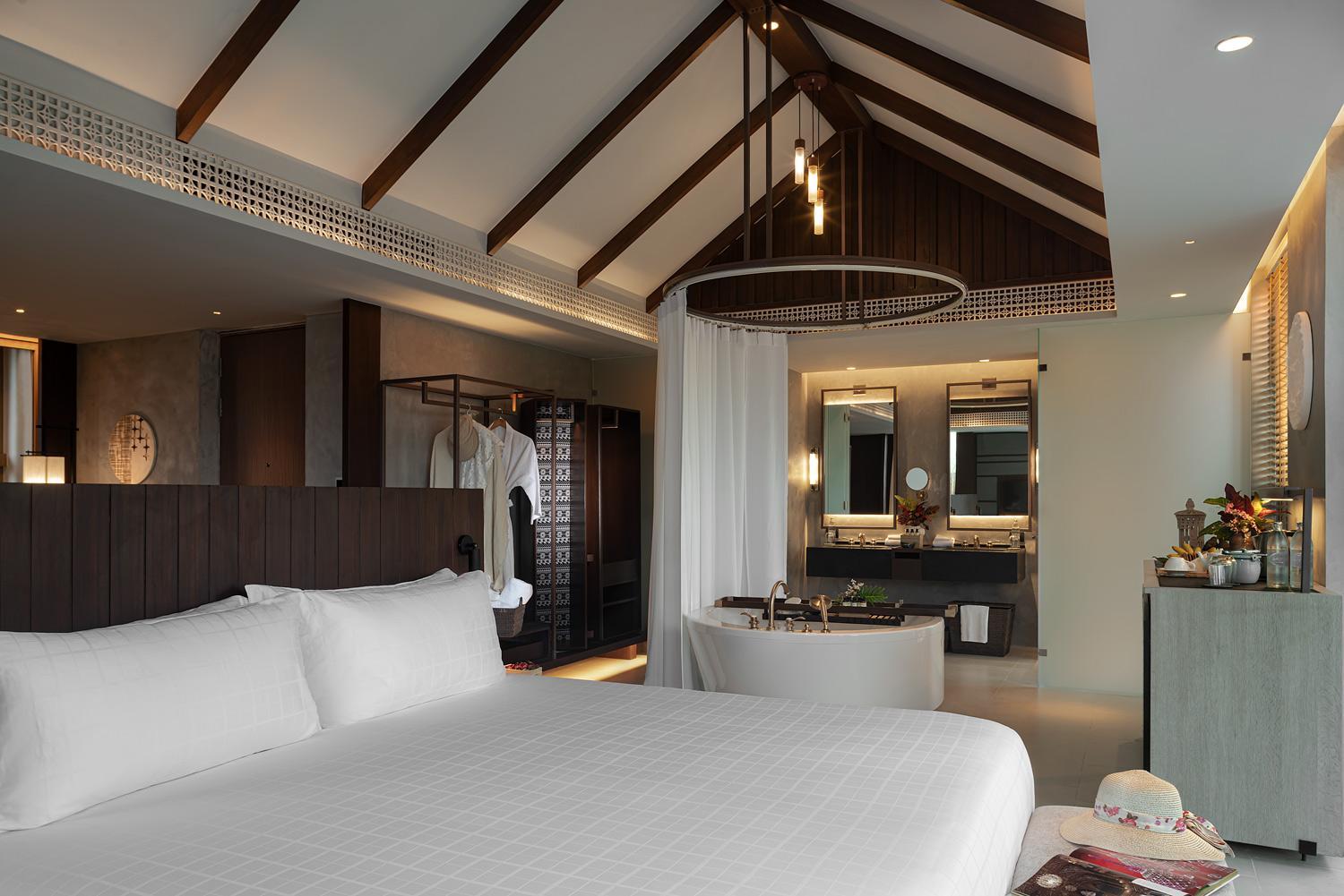 Luxury King Villa with a Pool