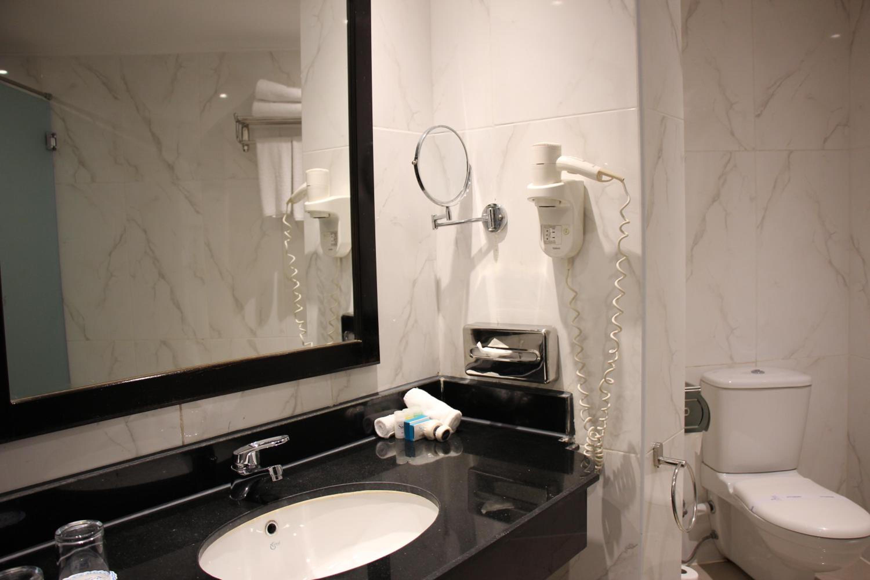 Standard Twin Room with Garden View