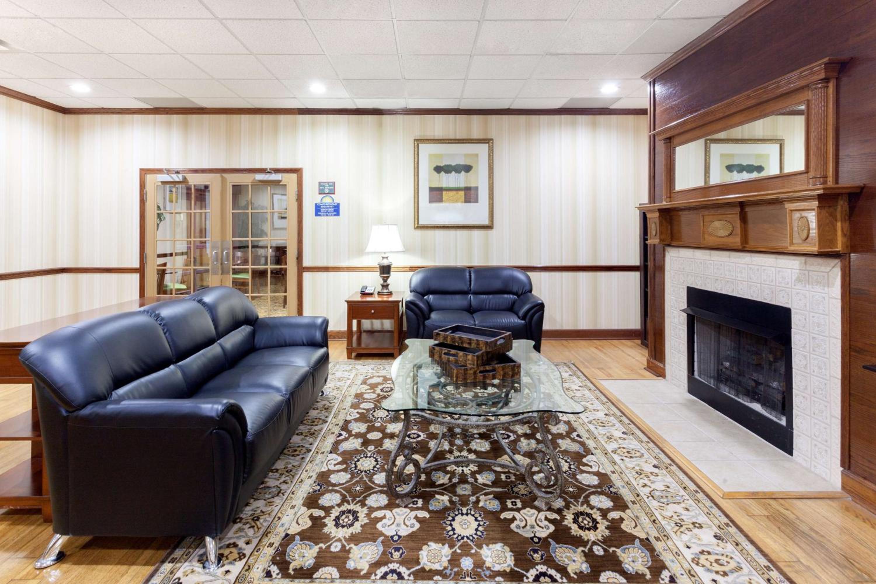 King Studio Suite - Mobility Access/Non-Smoking