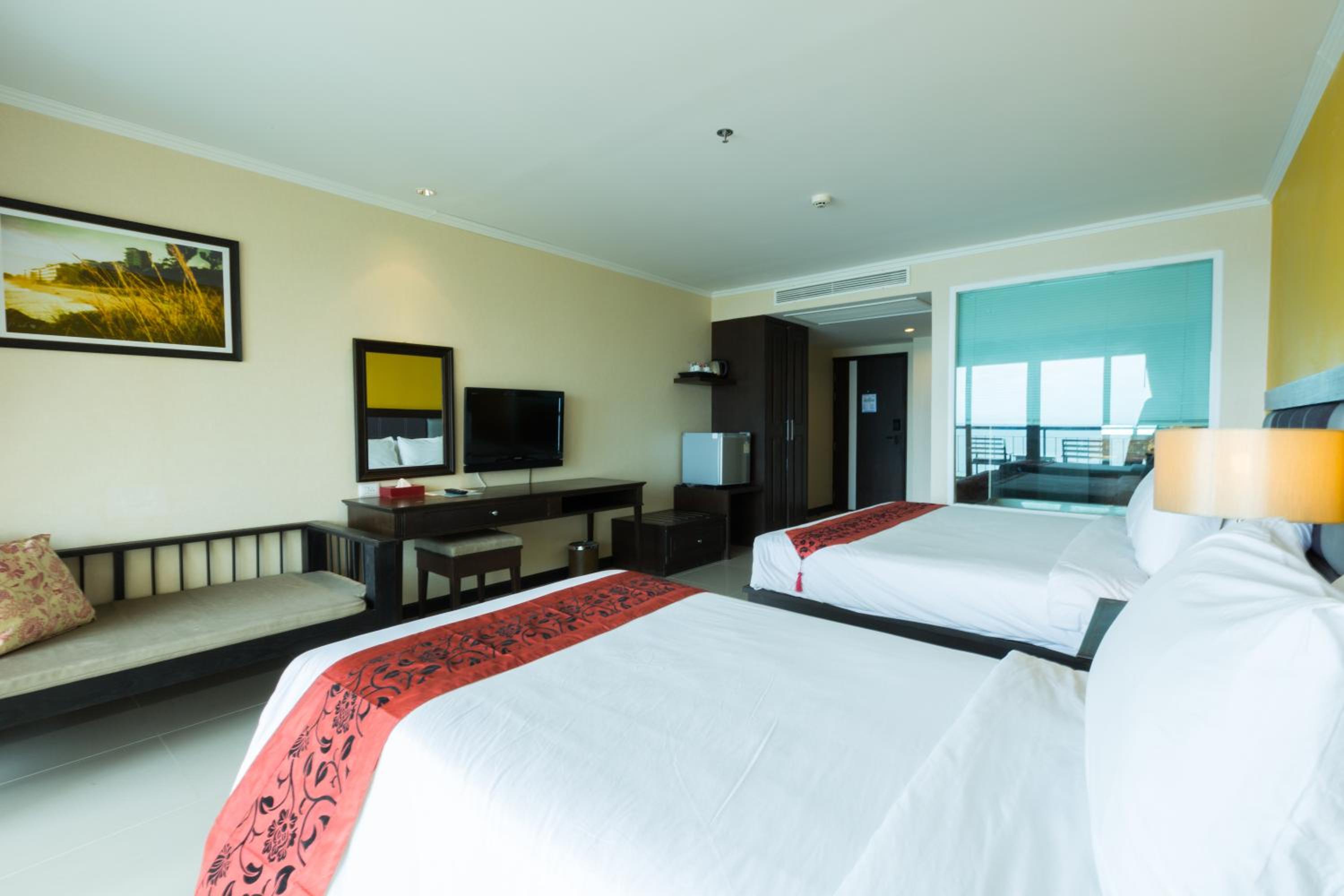 Pavilion Double Room - Royal Wing