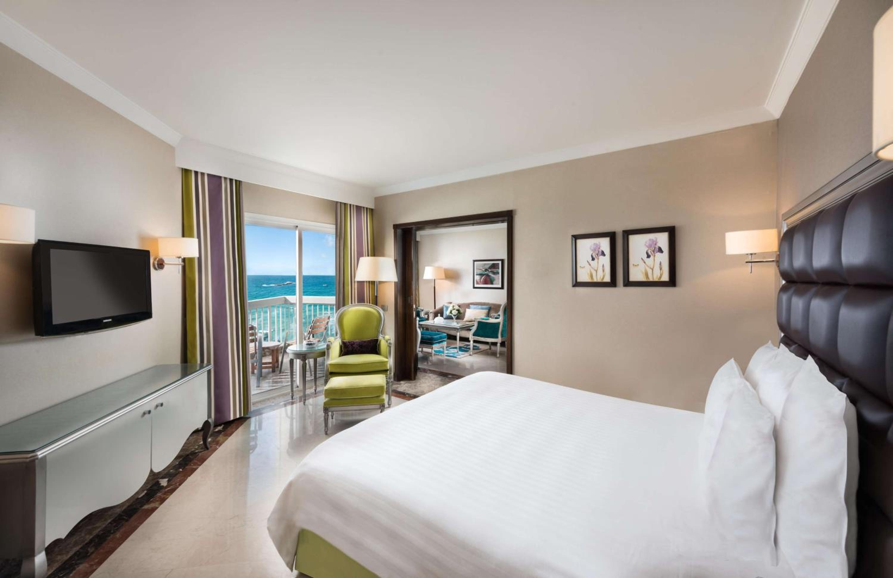 King Suite with Panoramic Sea View