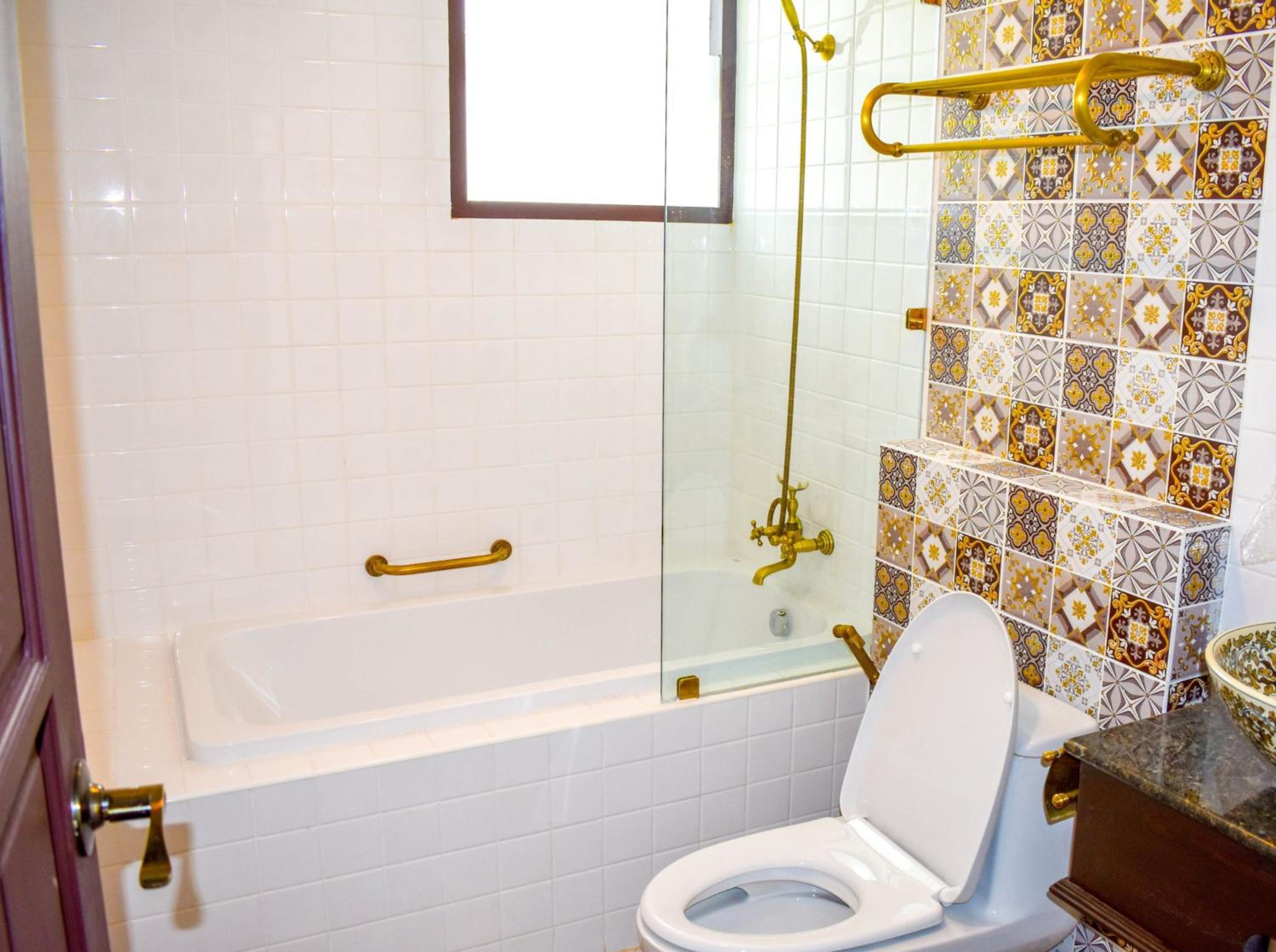 Grand Deluxe Double Room with Bathtub