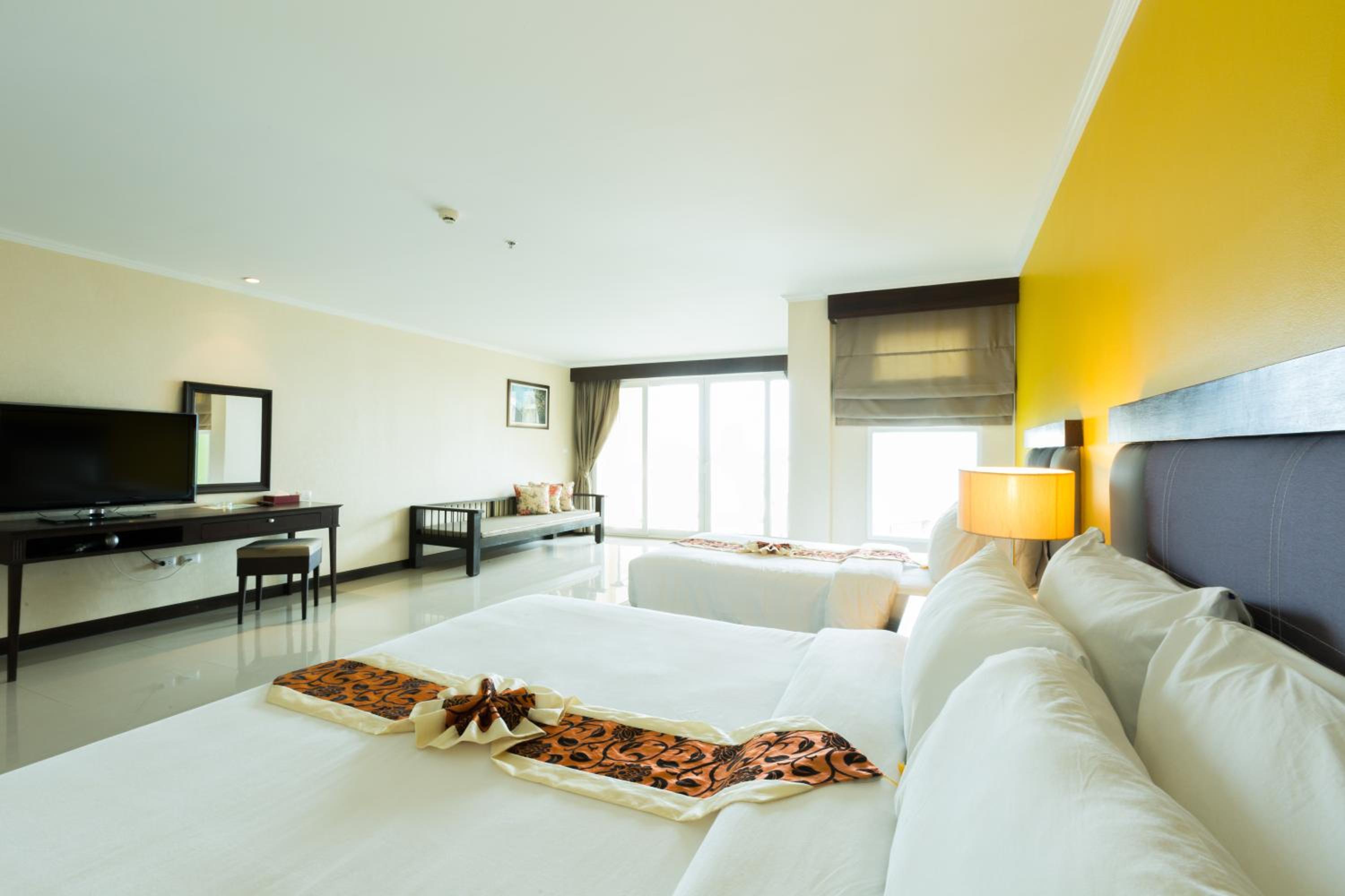 Paradise Double Room - Royal Wing