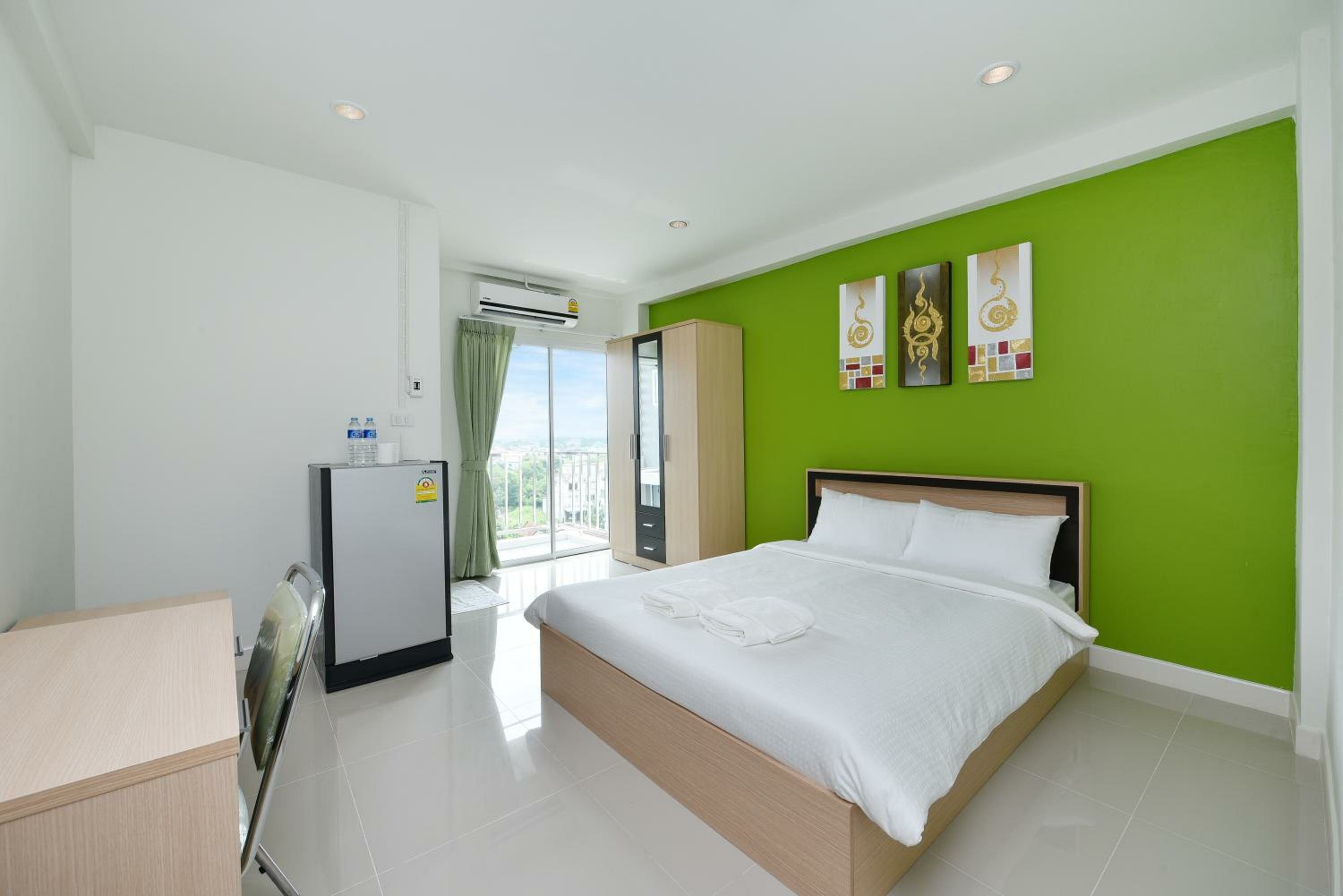 Apartment With Balcony