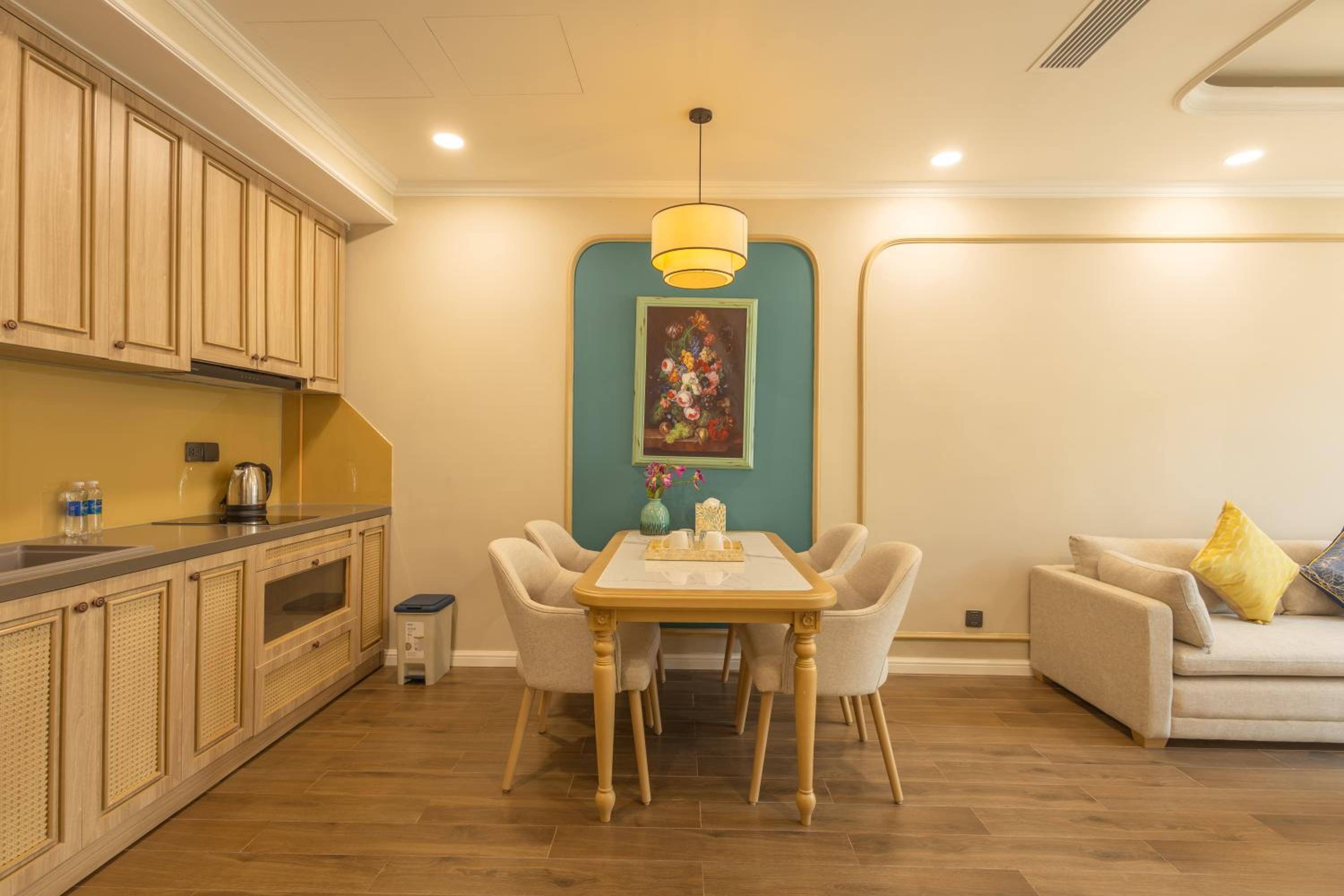 Deluxe Apartment