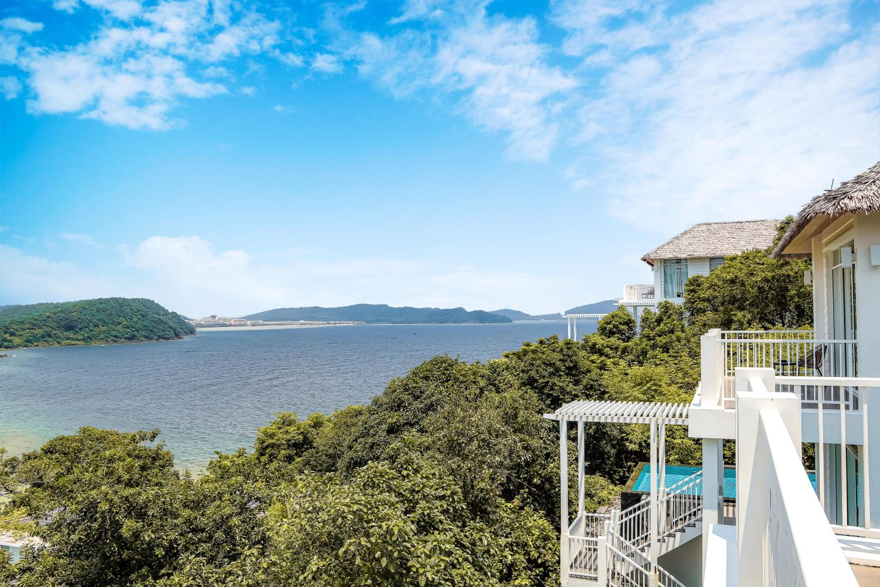 Three-Bedroom Ocean Villa with Private Pool