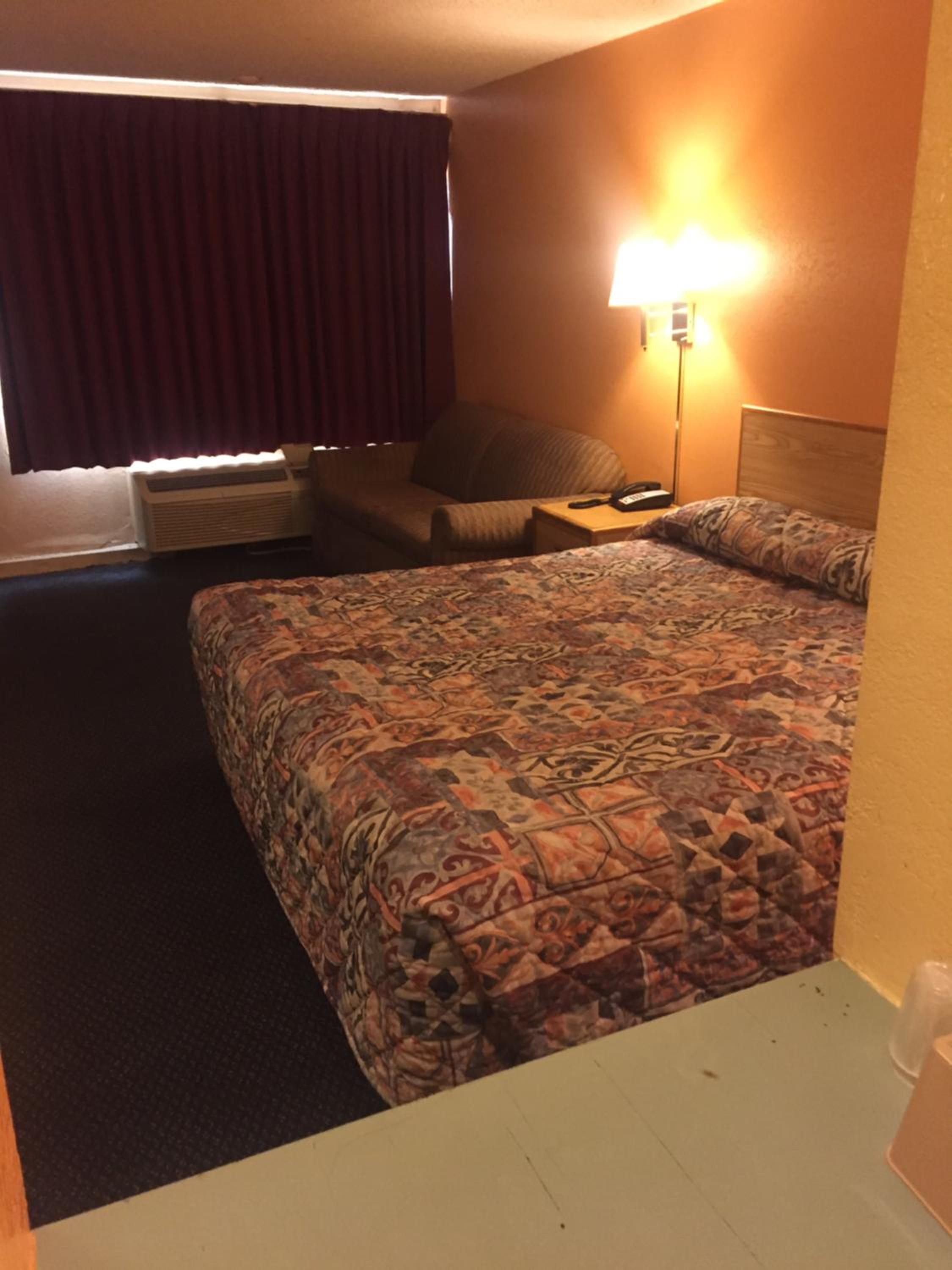  Budget Single Room - Non-Smoking