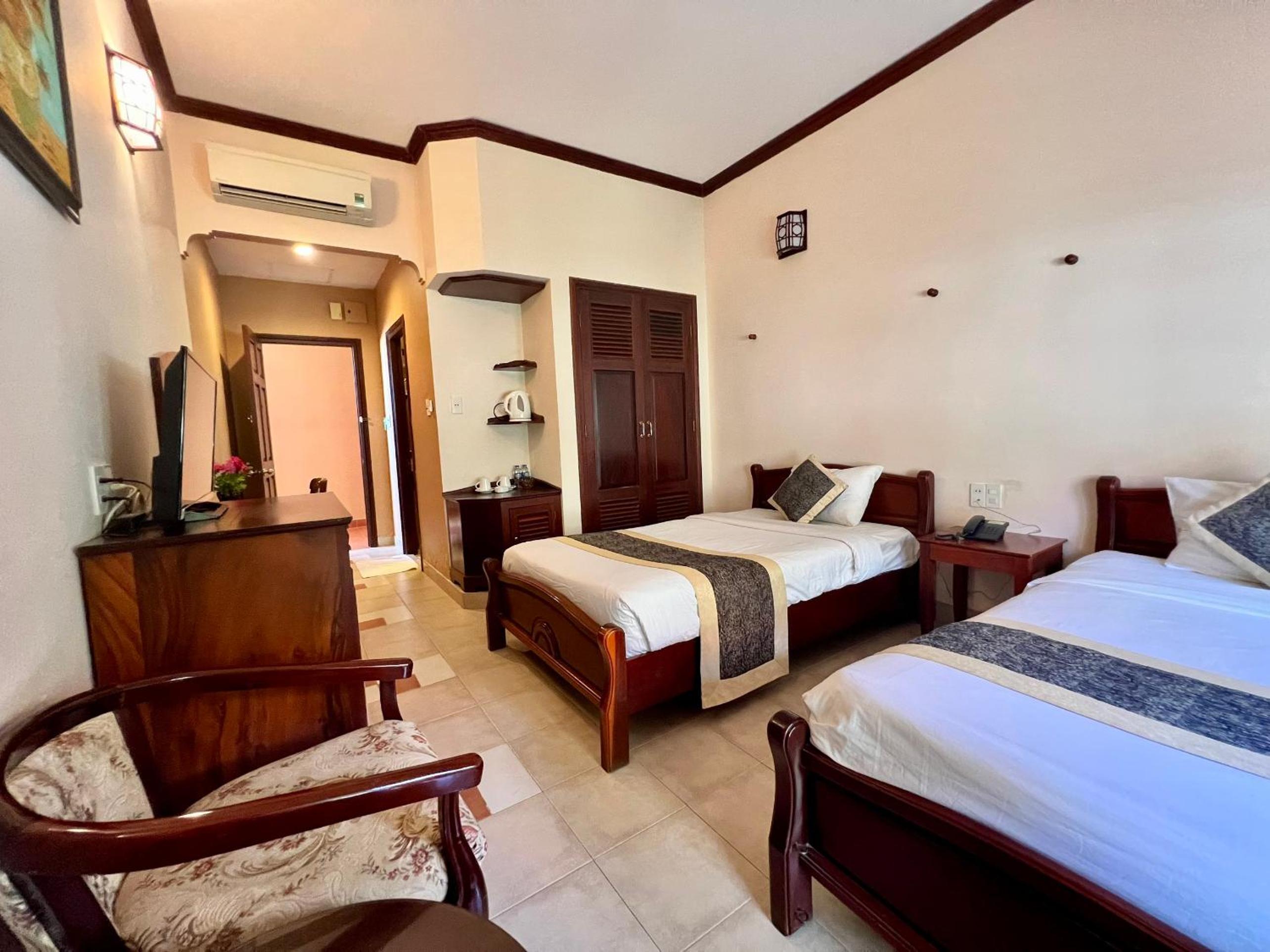 Superior Room with Garden View