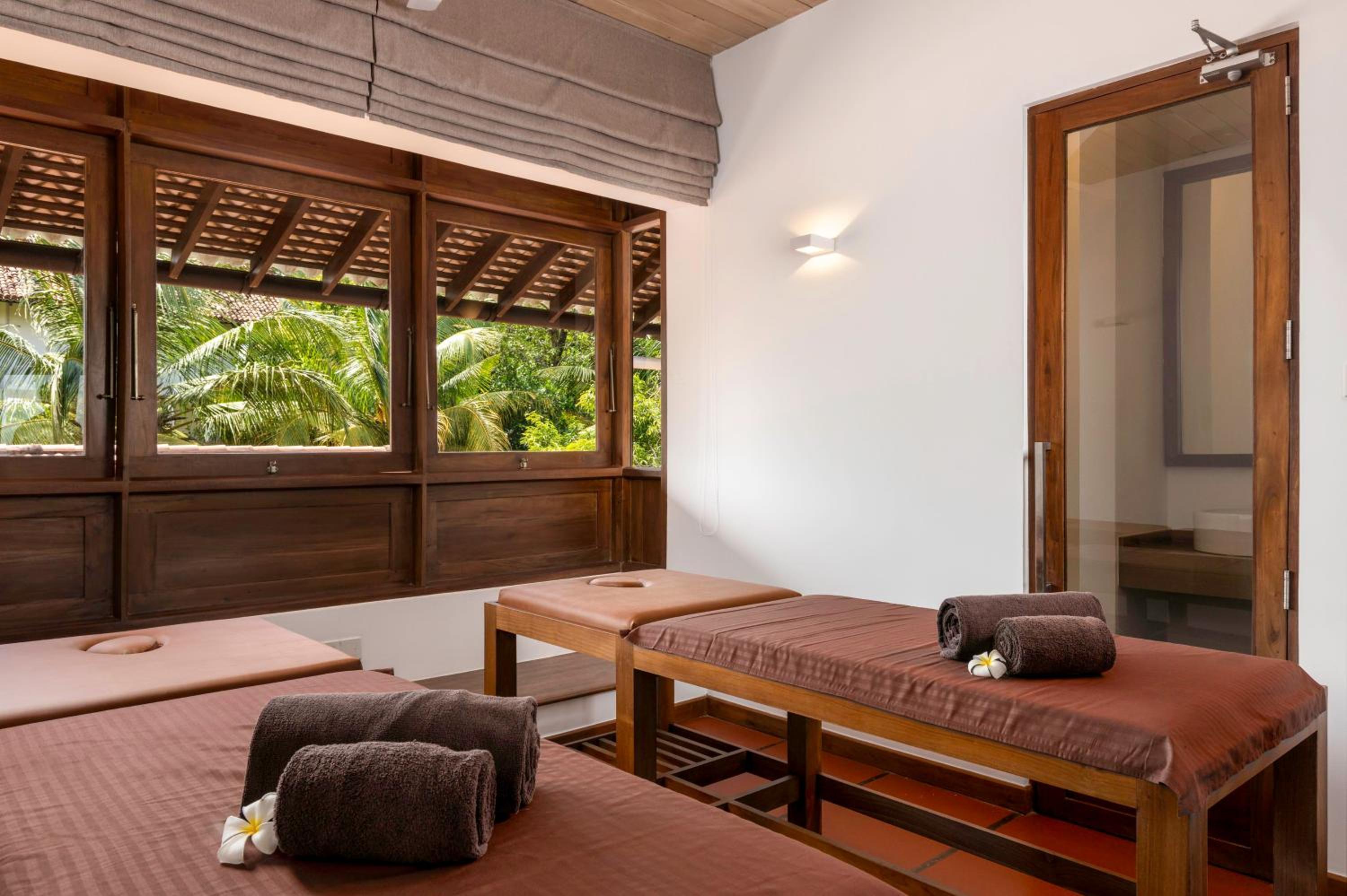  Lagoon Suite