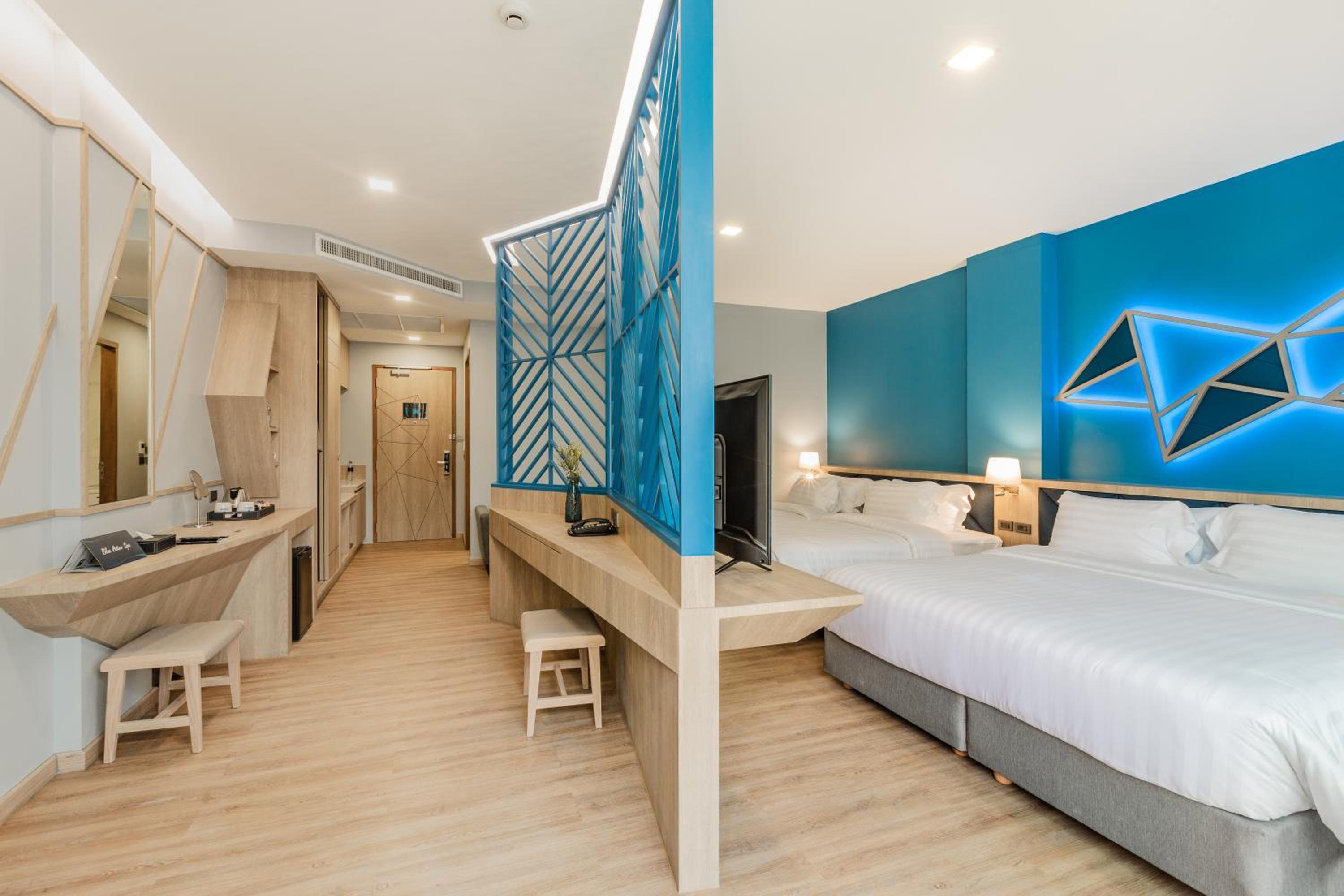 Deluxe Quadruple Room