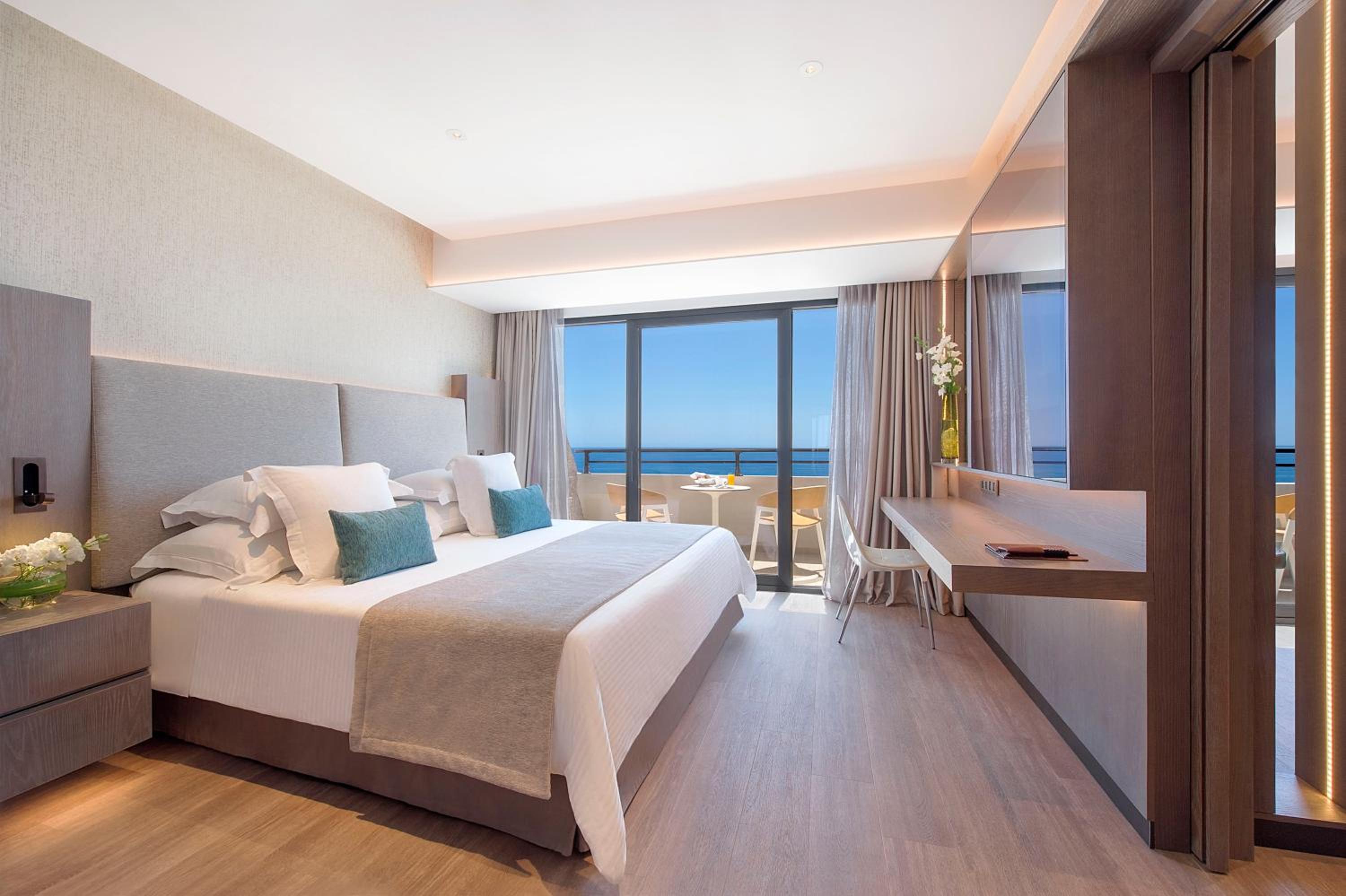 Luxury Sea View Suite