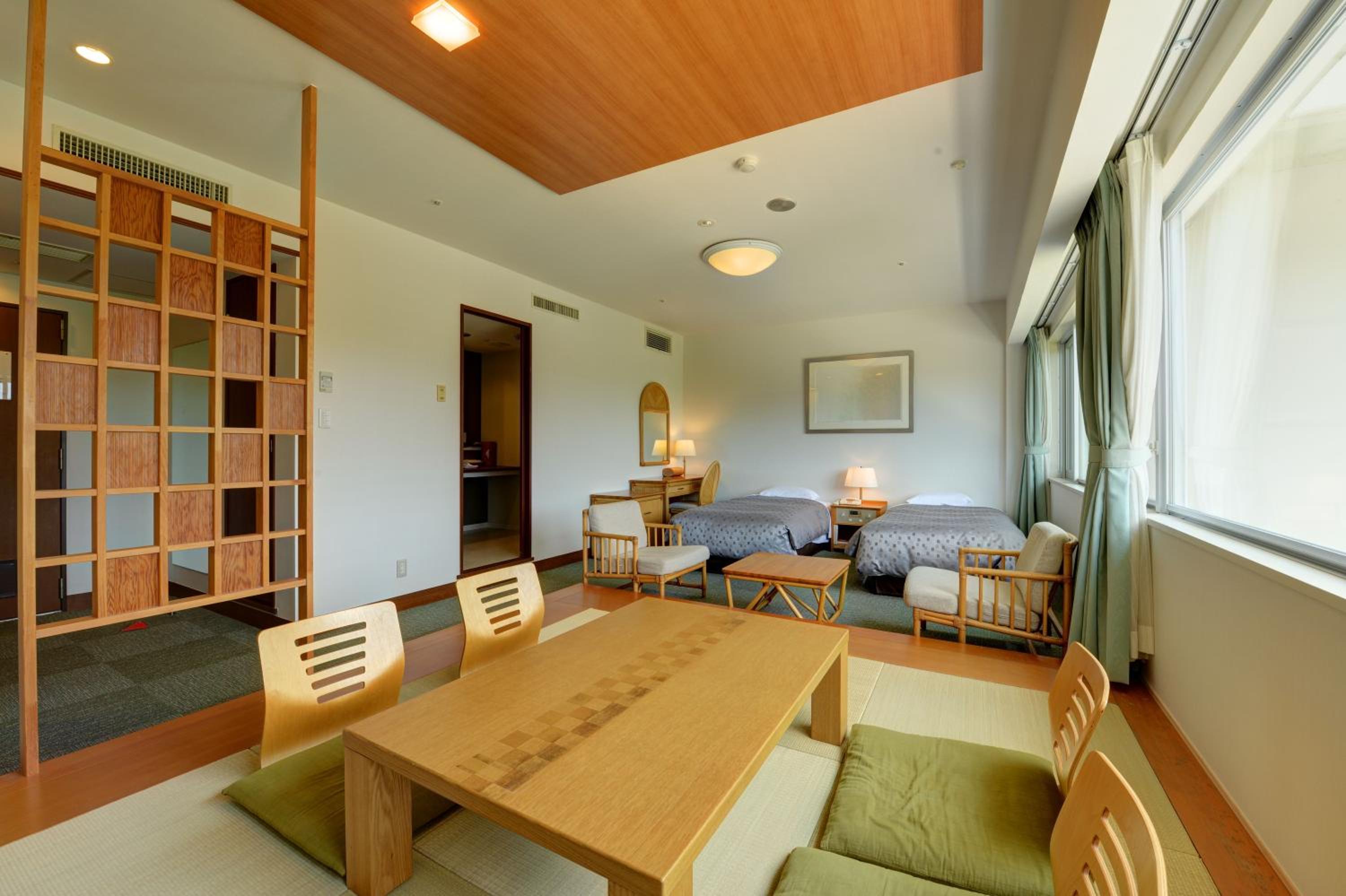 Room with Tatami Area and Garden View - Non-Smoking