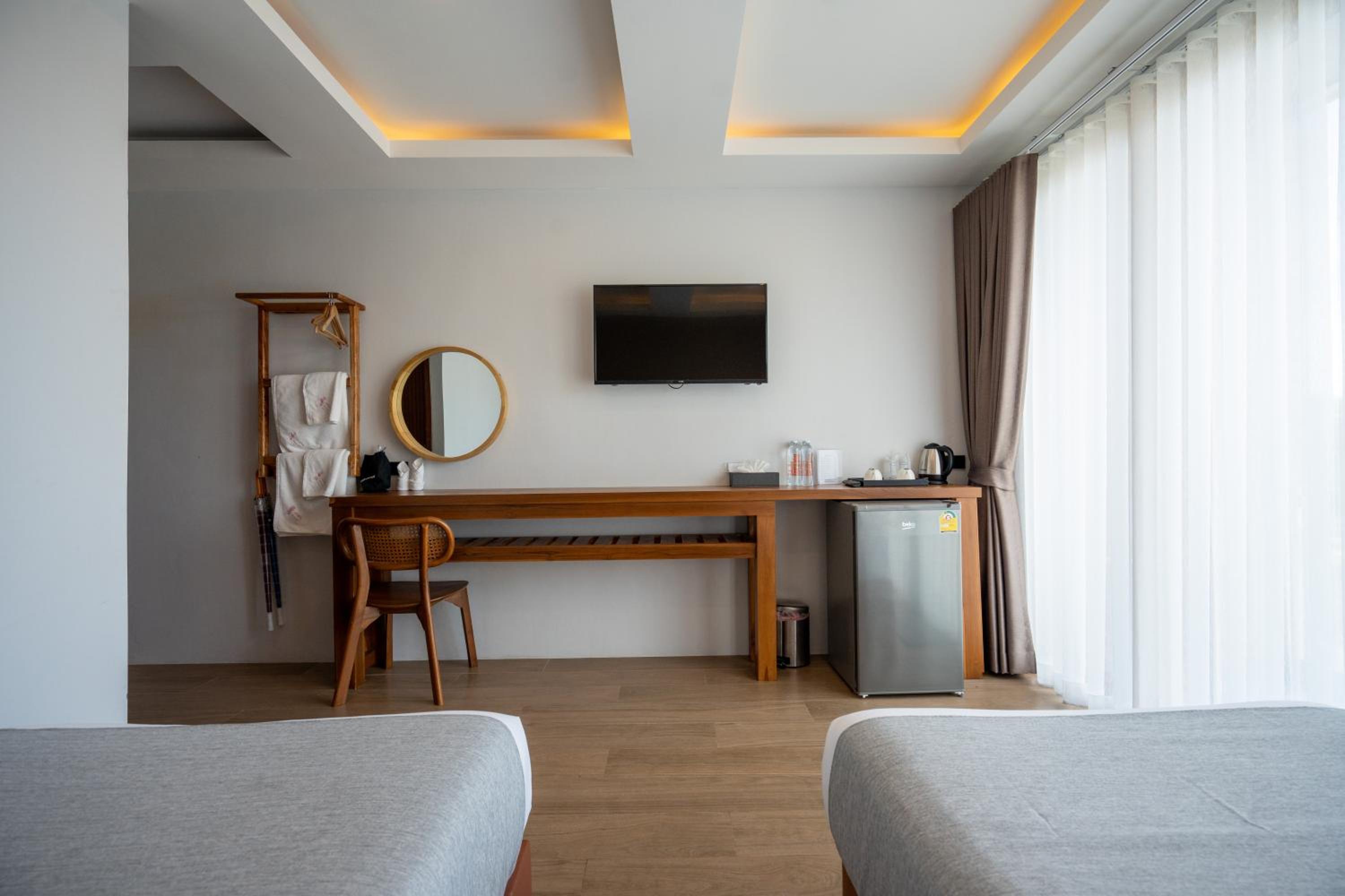 Deluxe Twin Room with Pool View