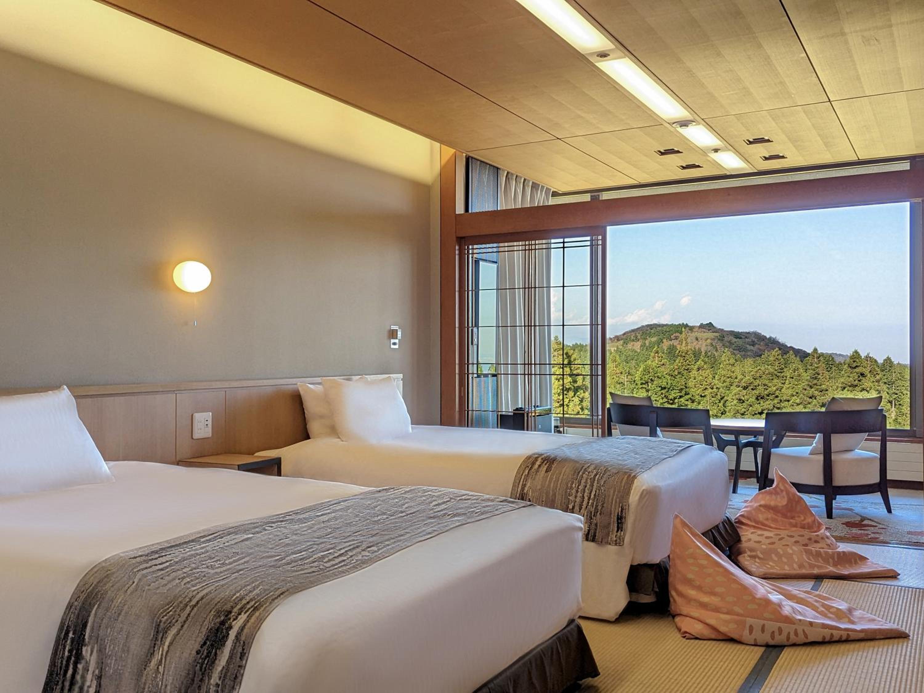Premium Twin Room with Tatami Area (Highest Floor) - Non-Smoking