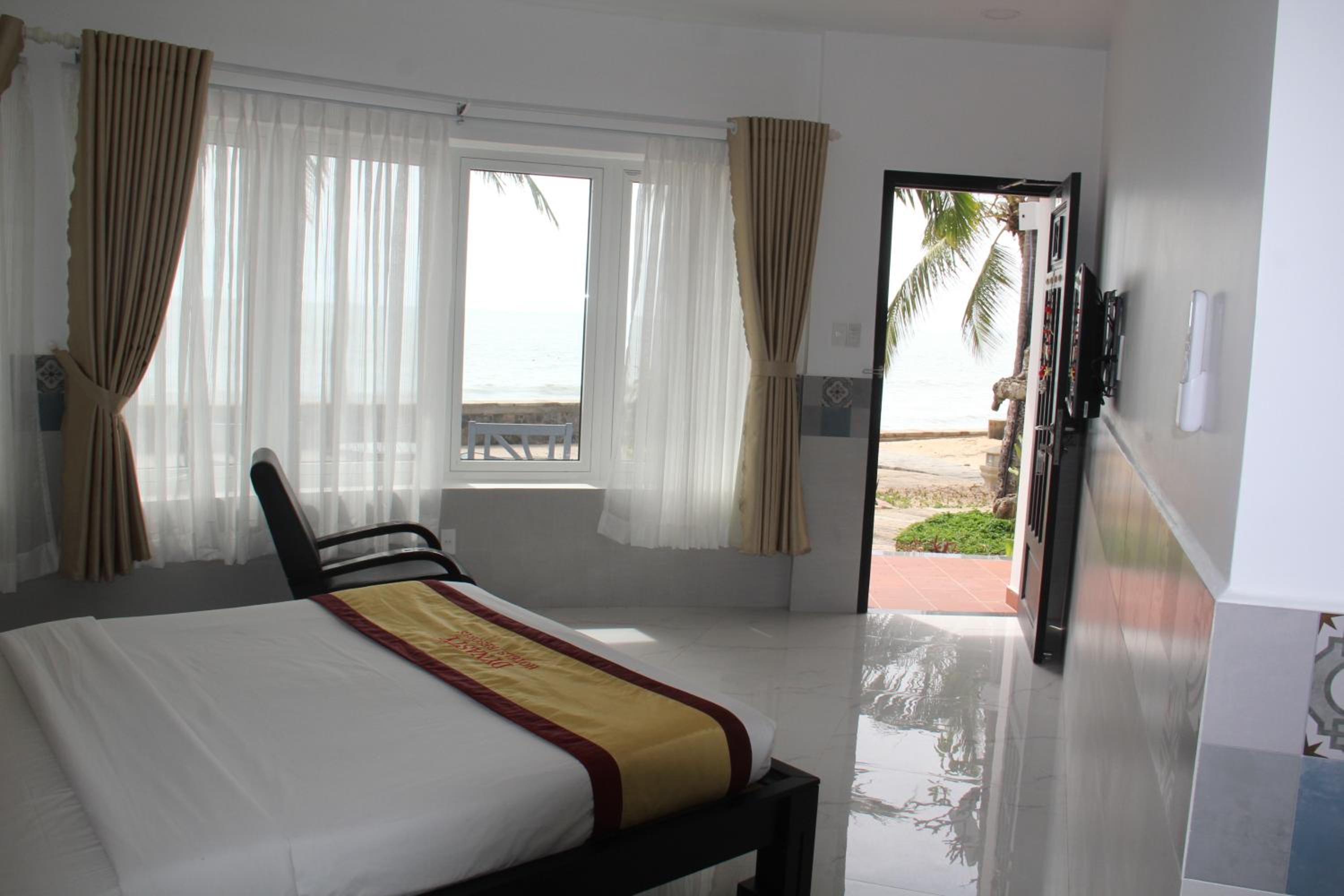 Superior Double or Twin Room with Sea View