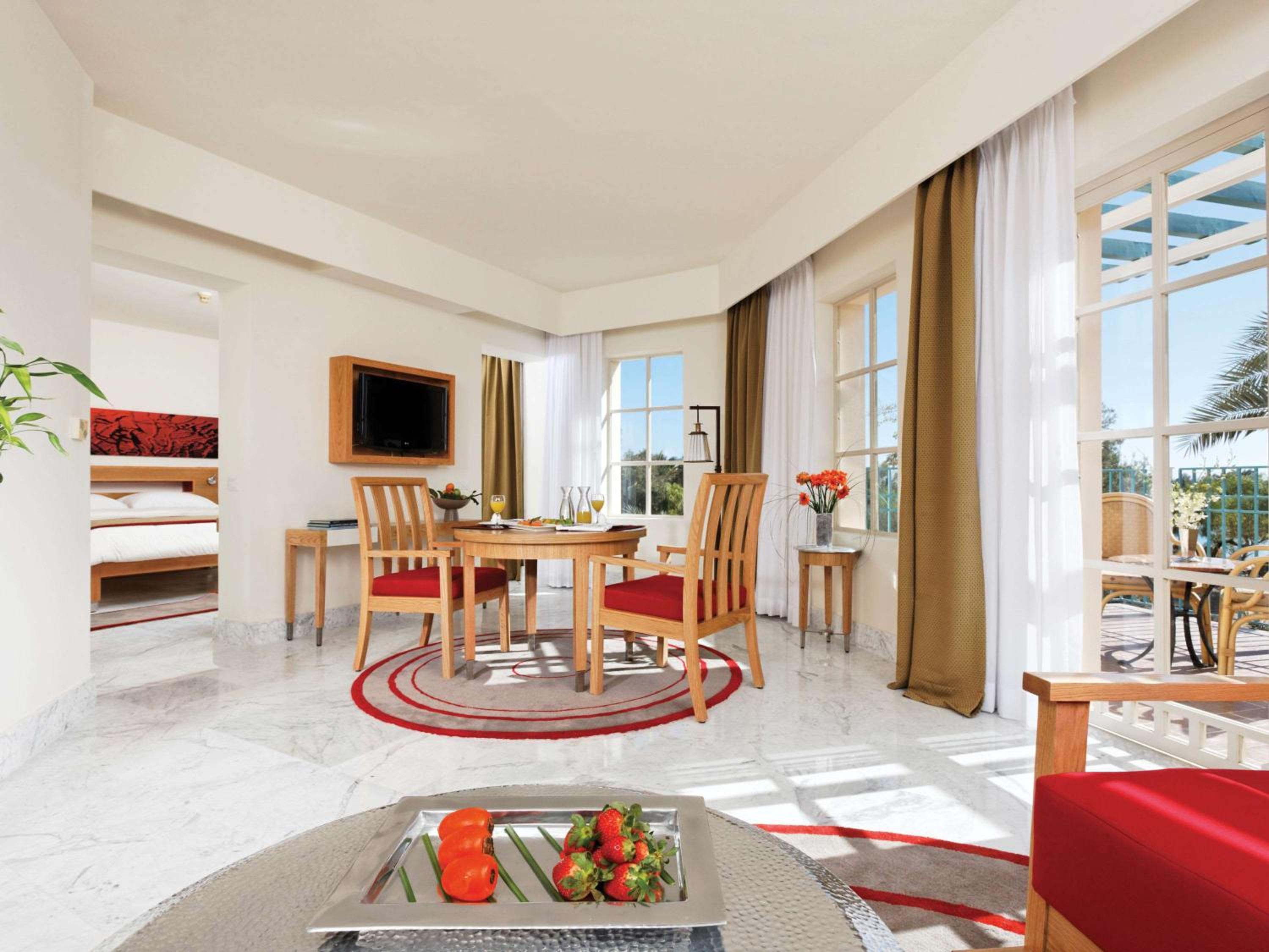 Family Suite with Sea View
