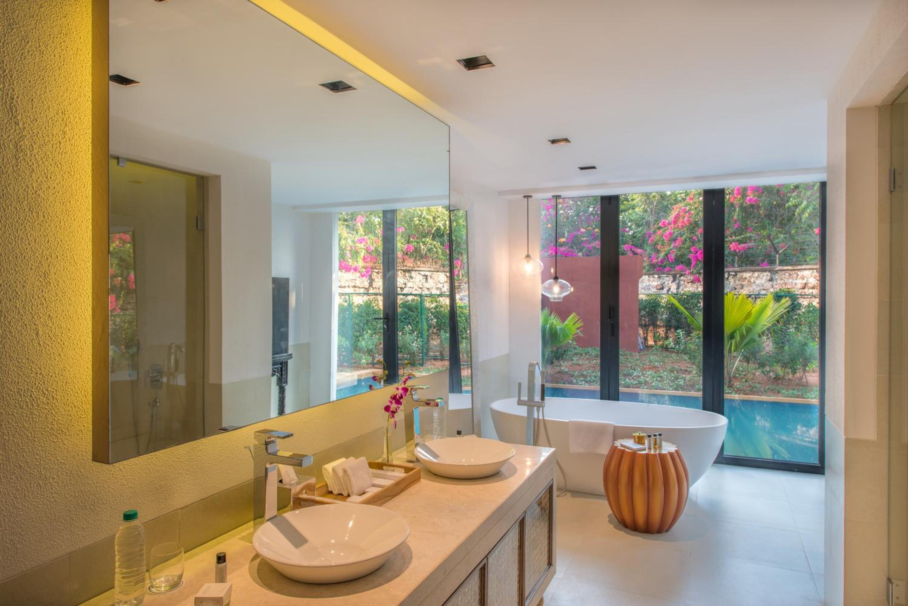 Premium Pool Villa with Private Pool - 20% discount on Spa & Laundry, Butler Service and All day breakfast (7 am to 7 pm) at La Concha