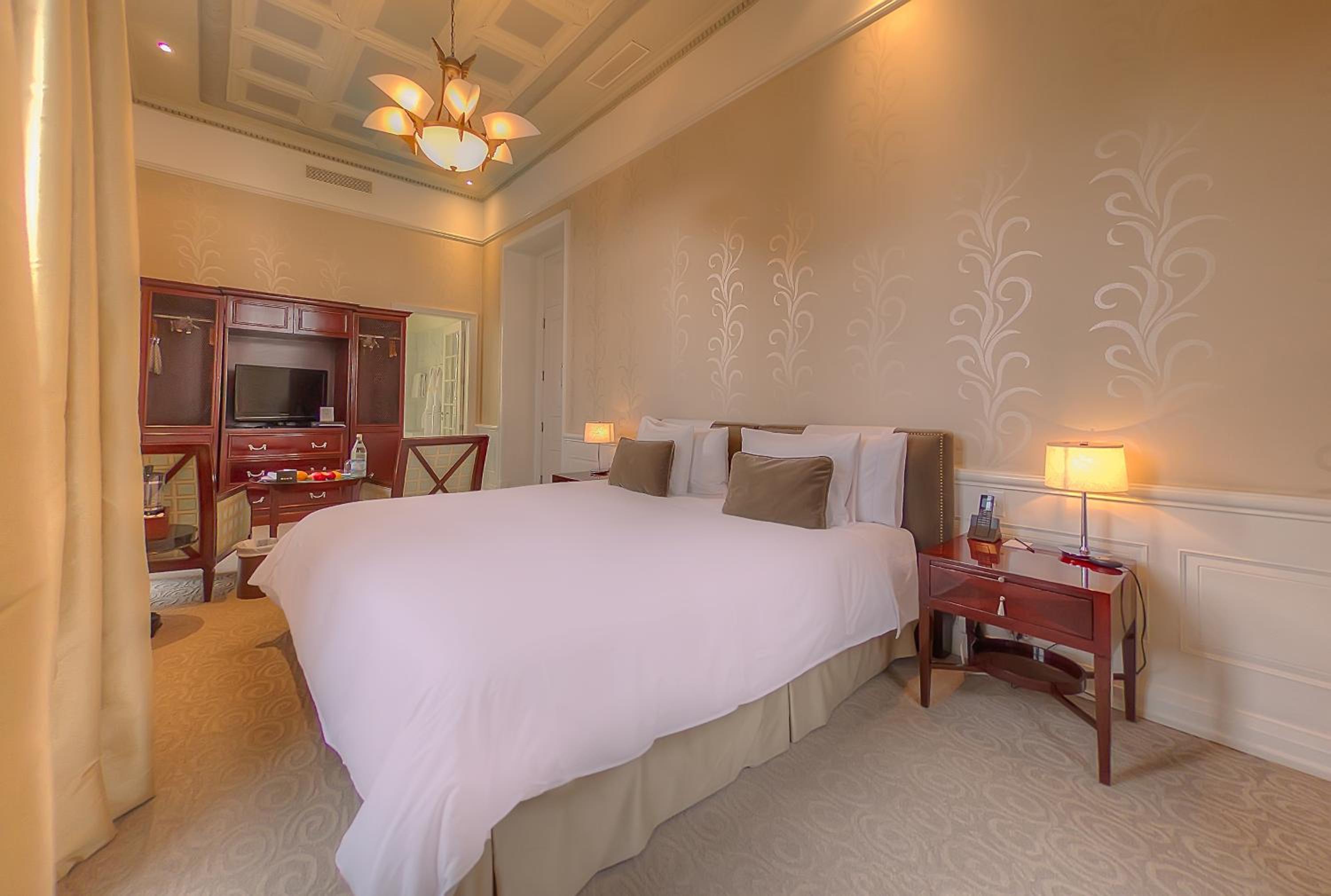 Junior Suite with Balcony