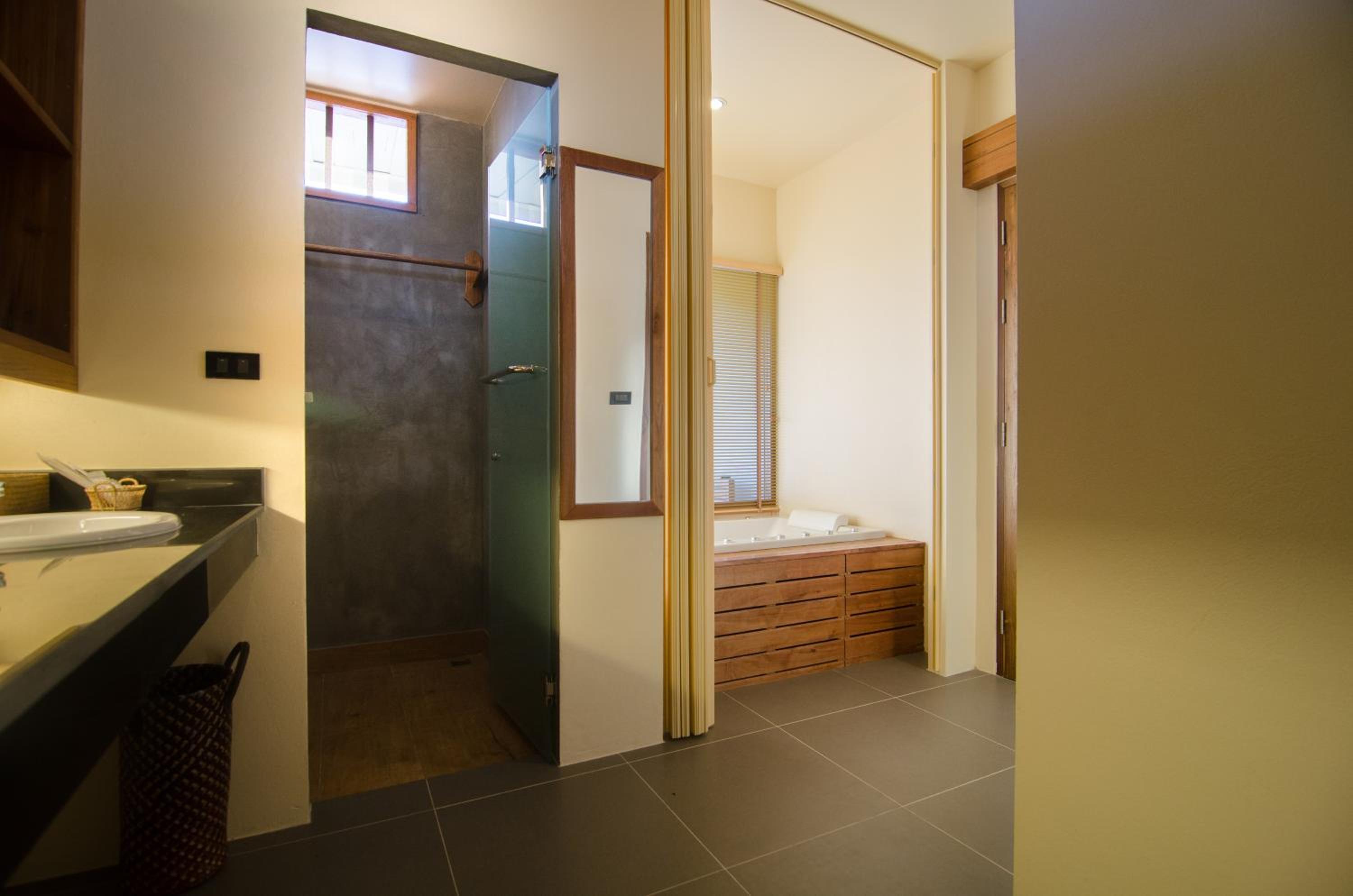 Deluxe Pool Villa with Ocean View