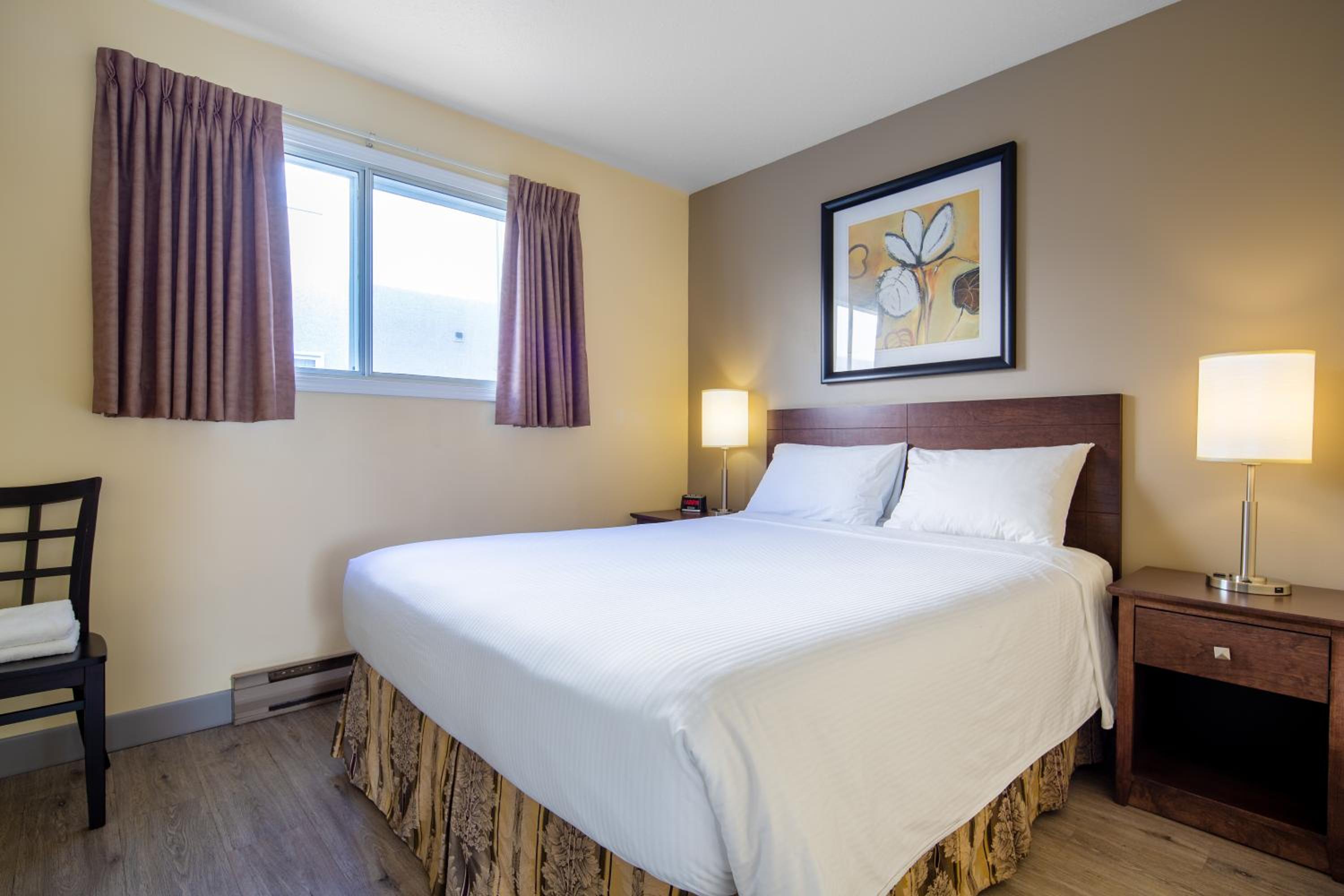 Deluxe Suite with Two Queen Beds