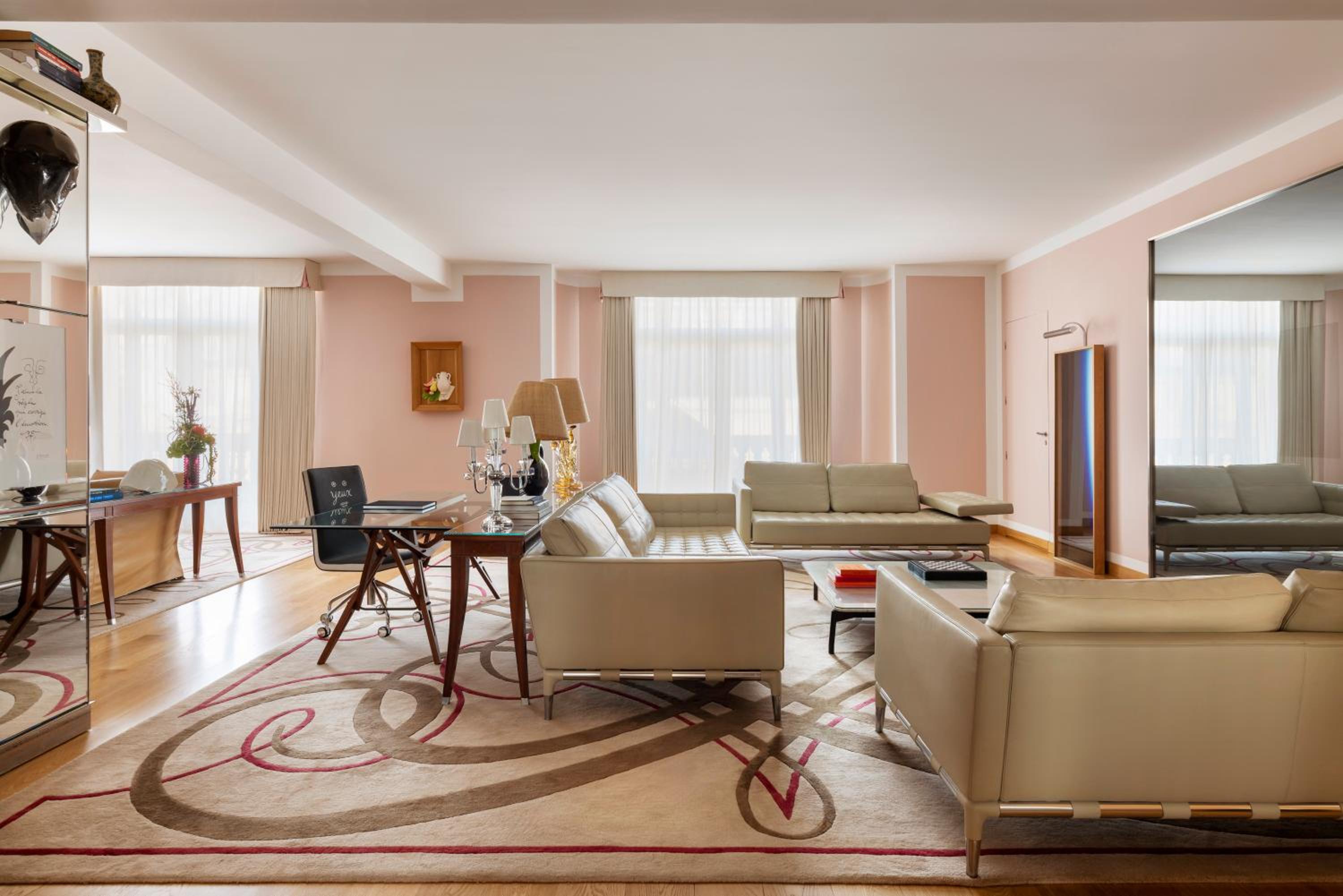 Royal Monceau Suite