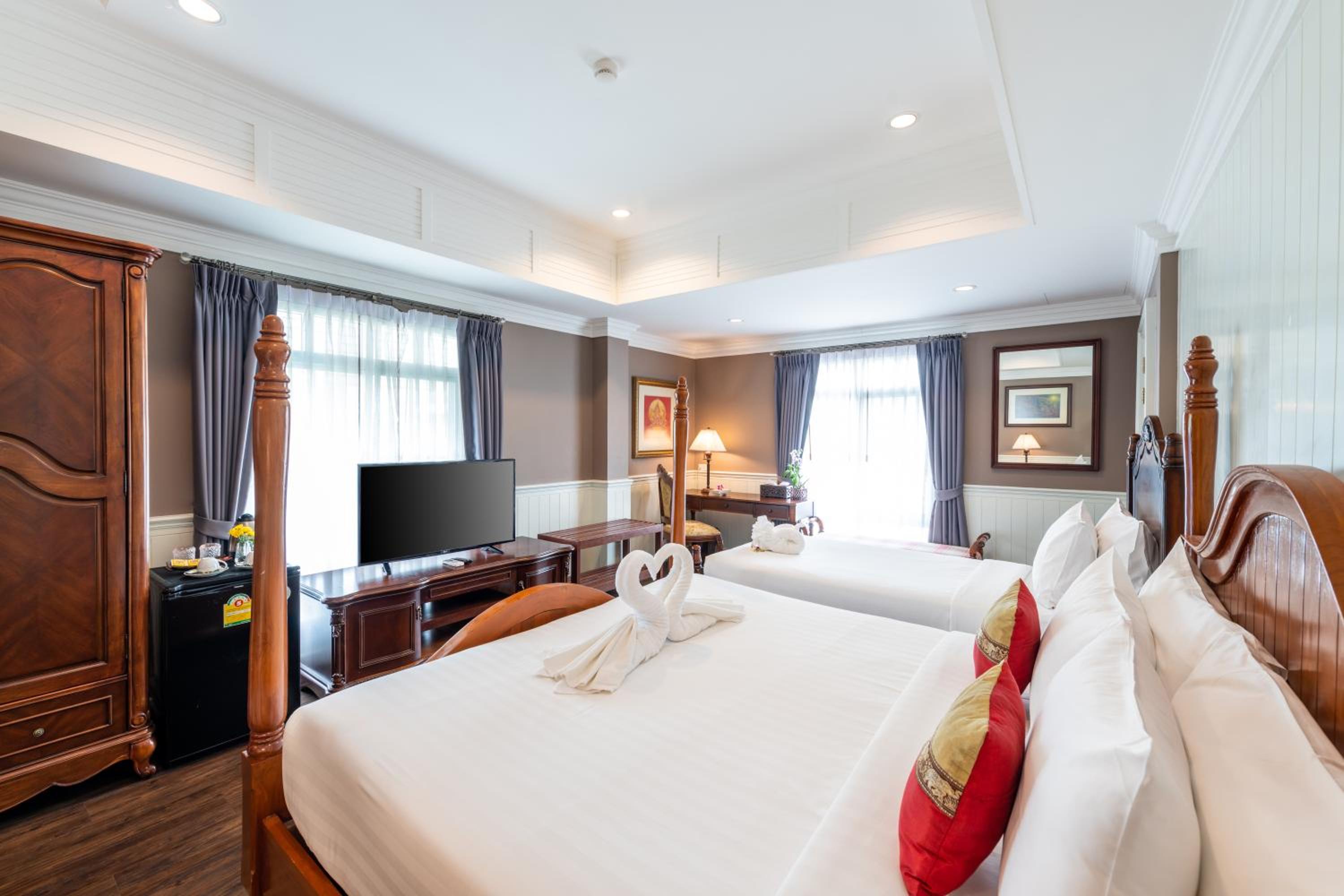 Triple Suite with City View