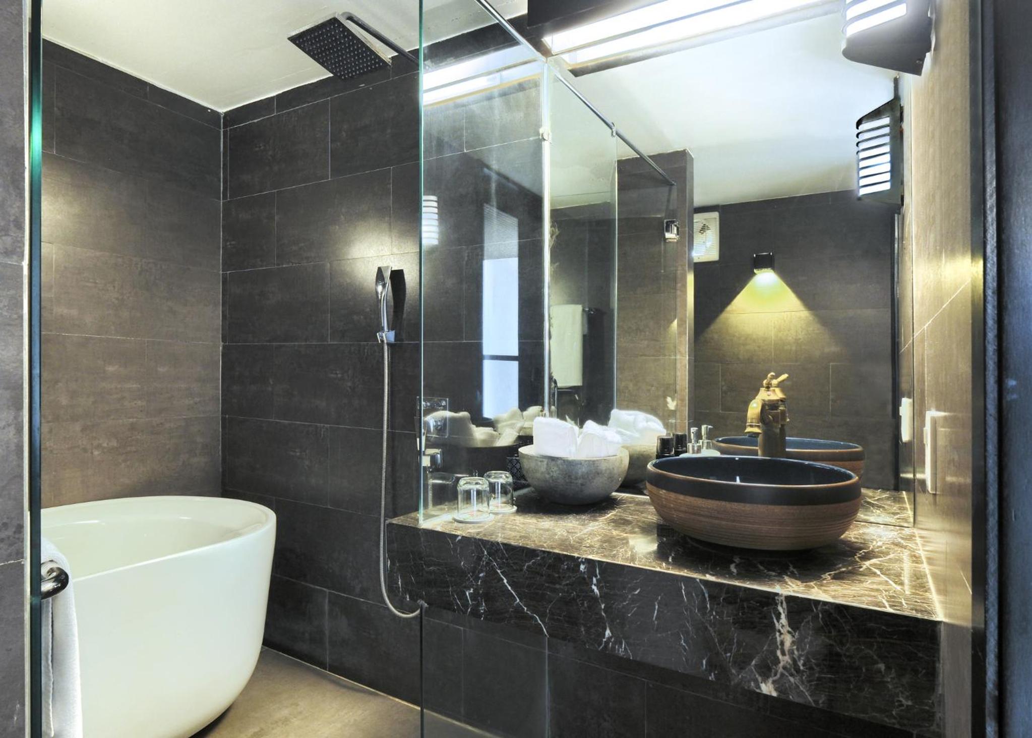 Villa King Room with River View - Foot massage, Onsen Included