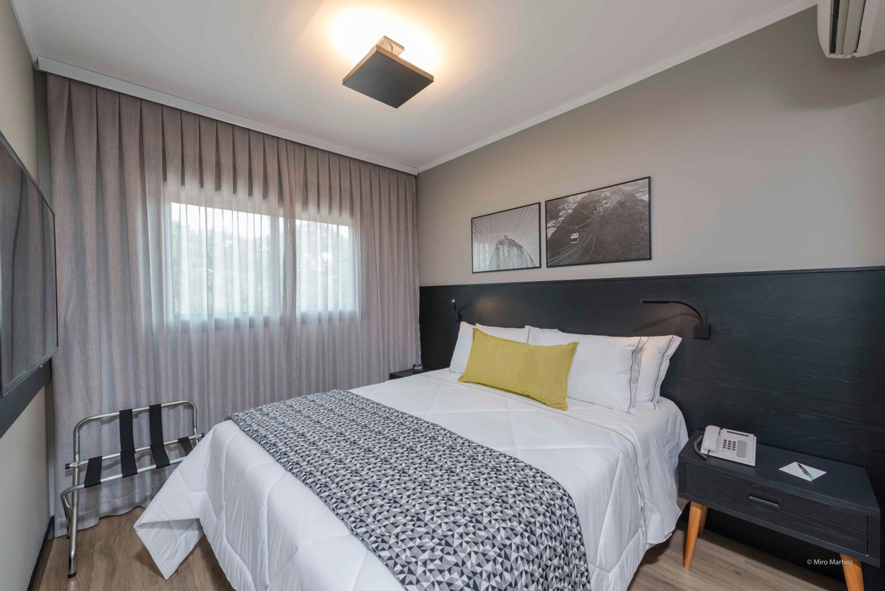 Executive Queen Room