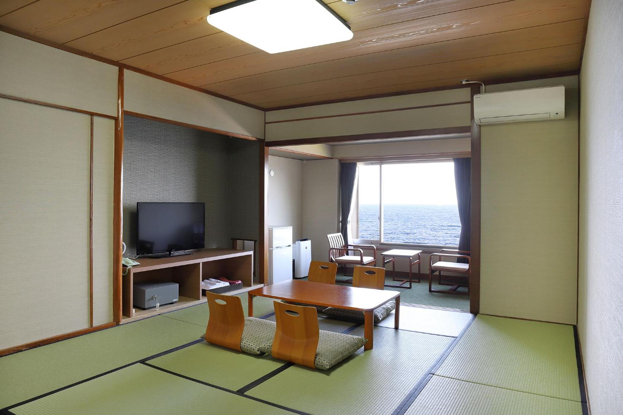 Standard Japanese-Style-Room 16 square yards (Sea Side) - Indoor Bath - Non-Smoking