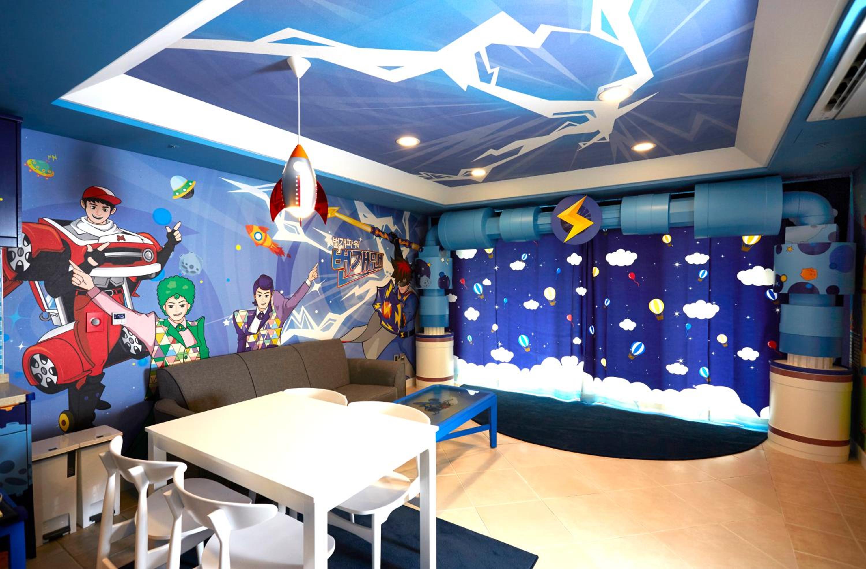 [Valley Village] Character Room - Bungaeman