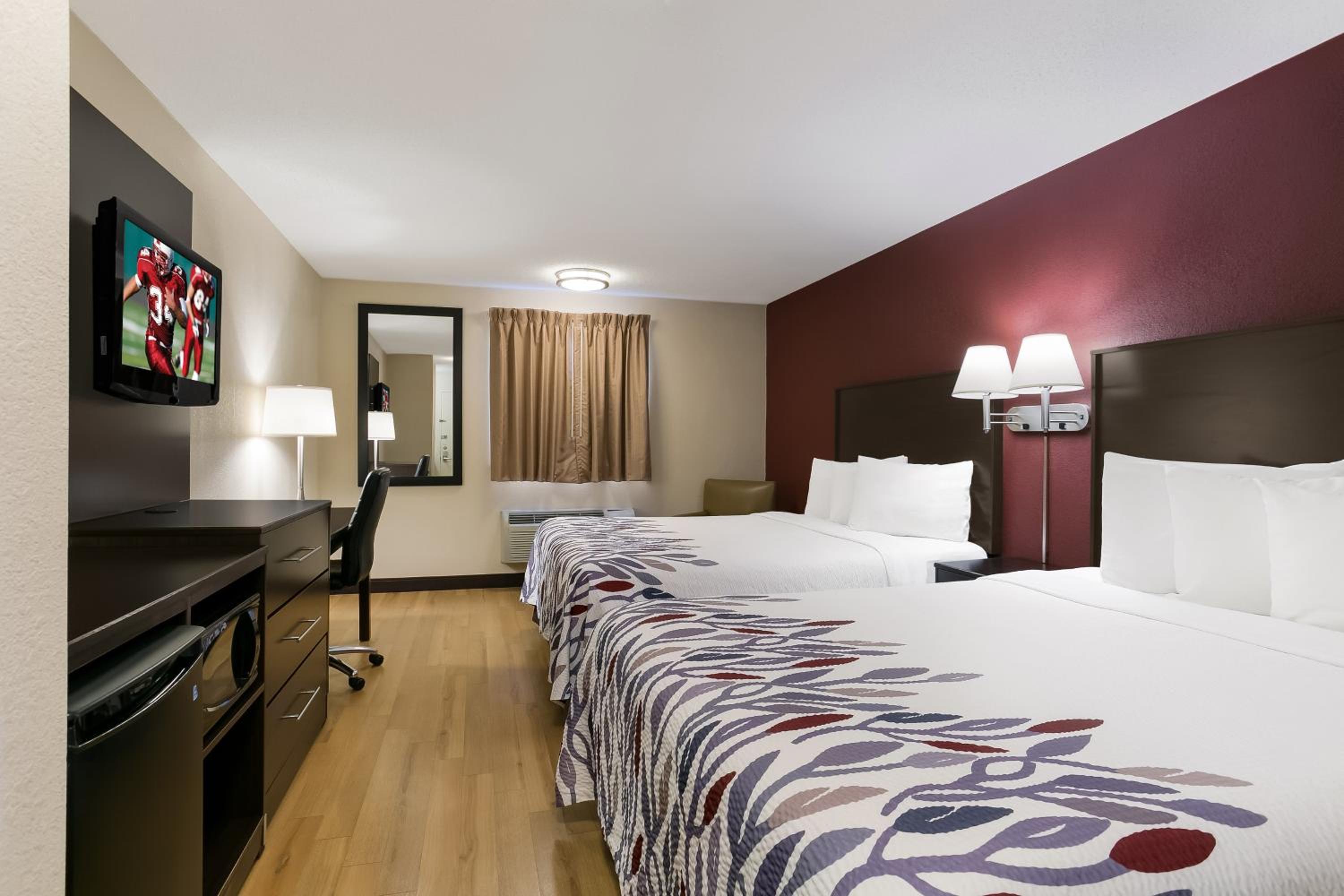 Deluxe Room with Two Queen Beds Smoke Free