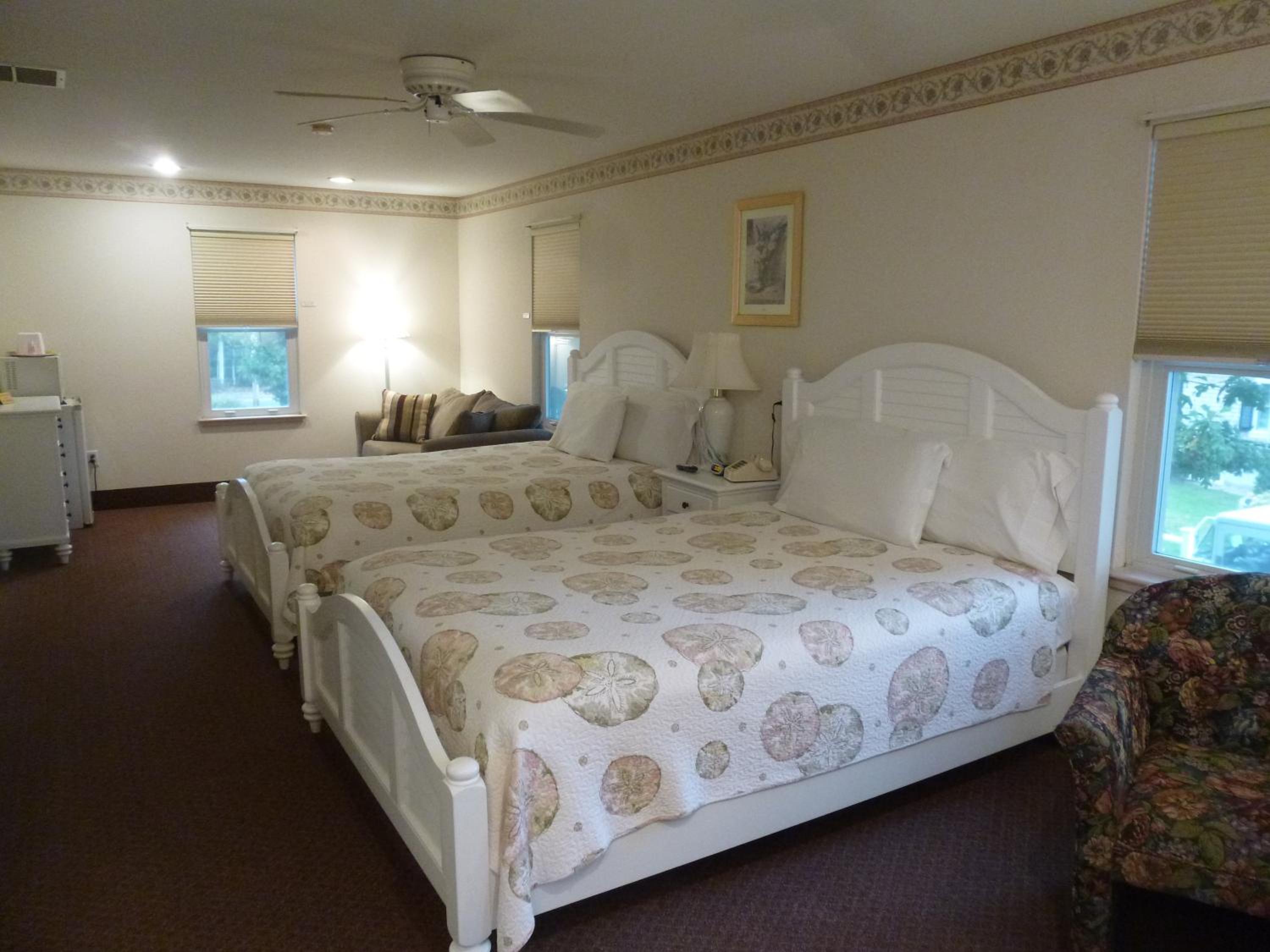 Deluxe Queen Room