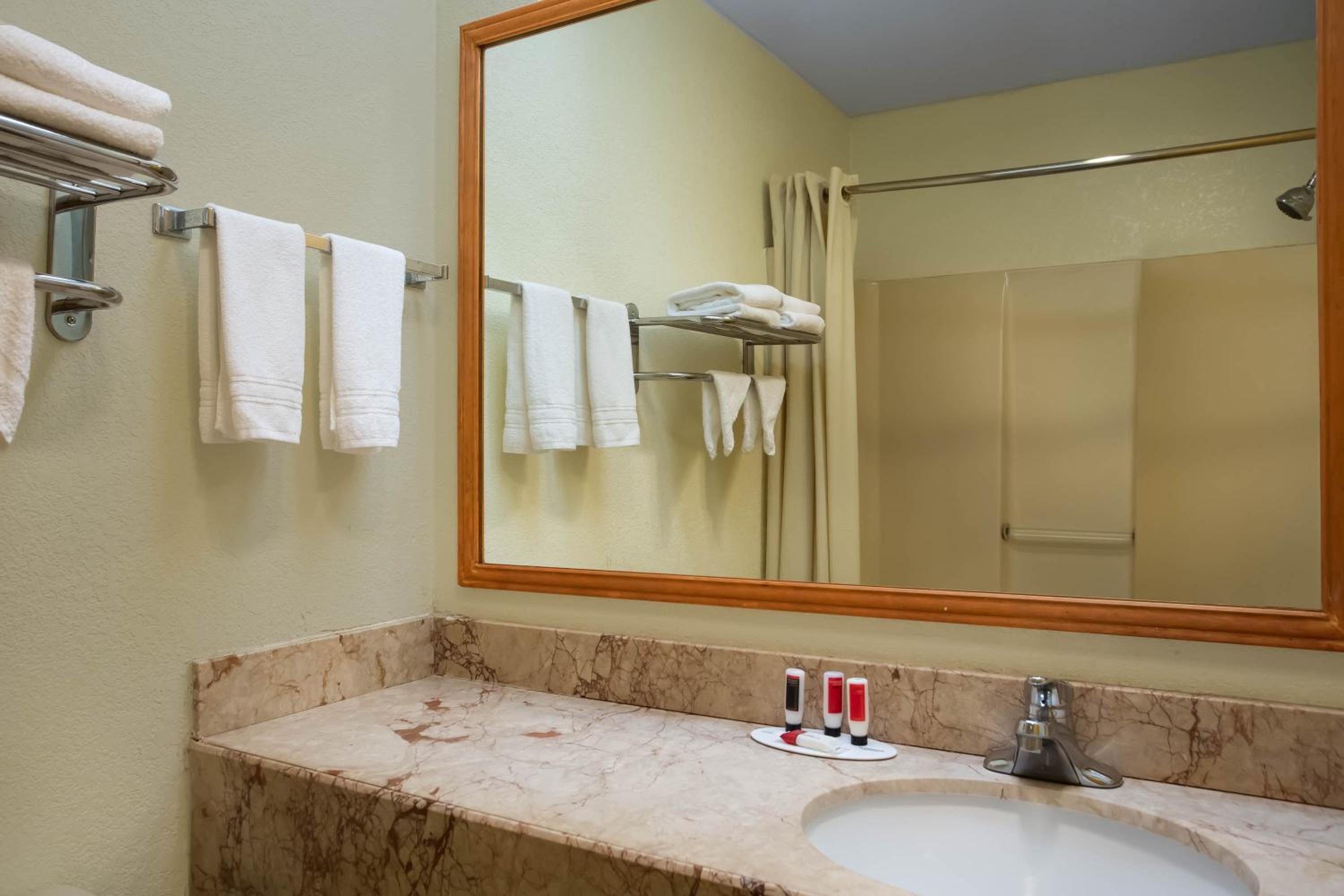 King Room - First Floor/Non-Smoking