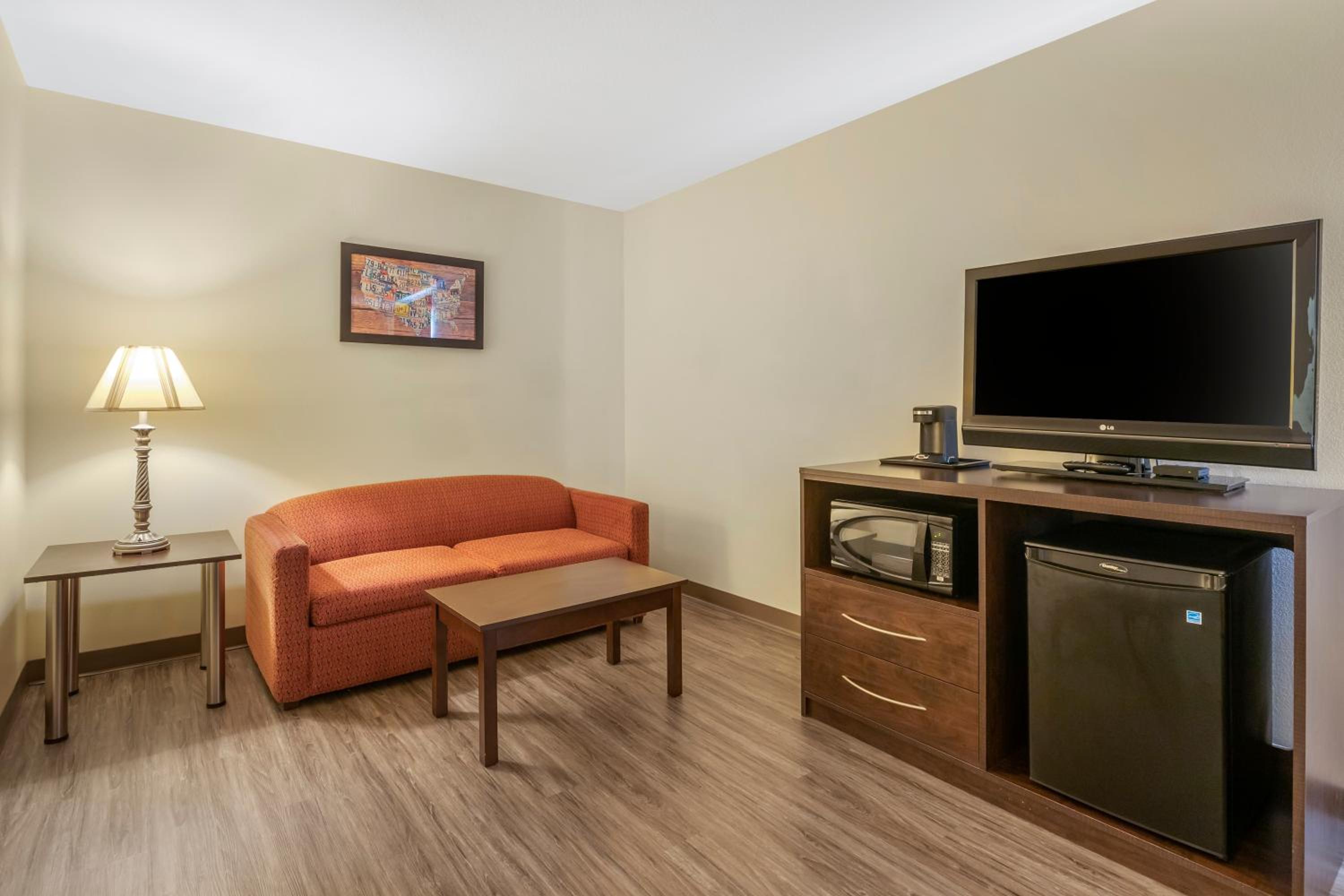 King Room - Mobility Accessible/Non-Smoking