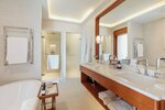 Studio Suite, 1 King Bed, Balcony, Sea View в Regent Porto Montenegro