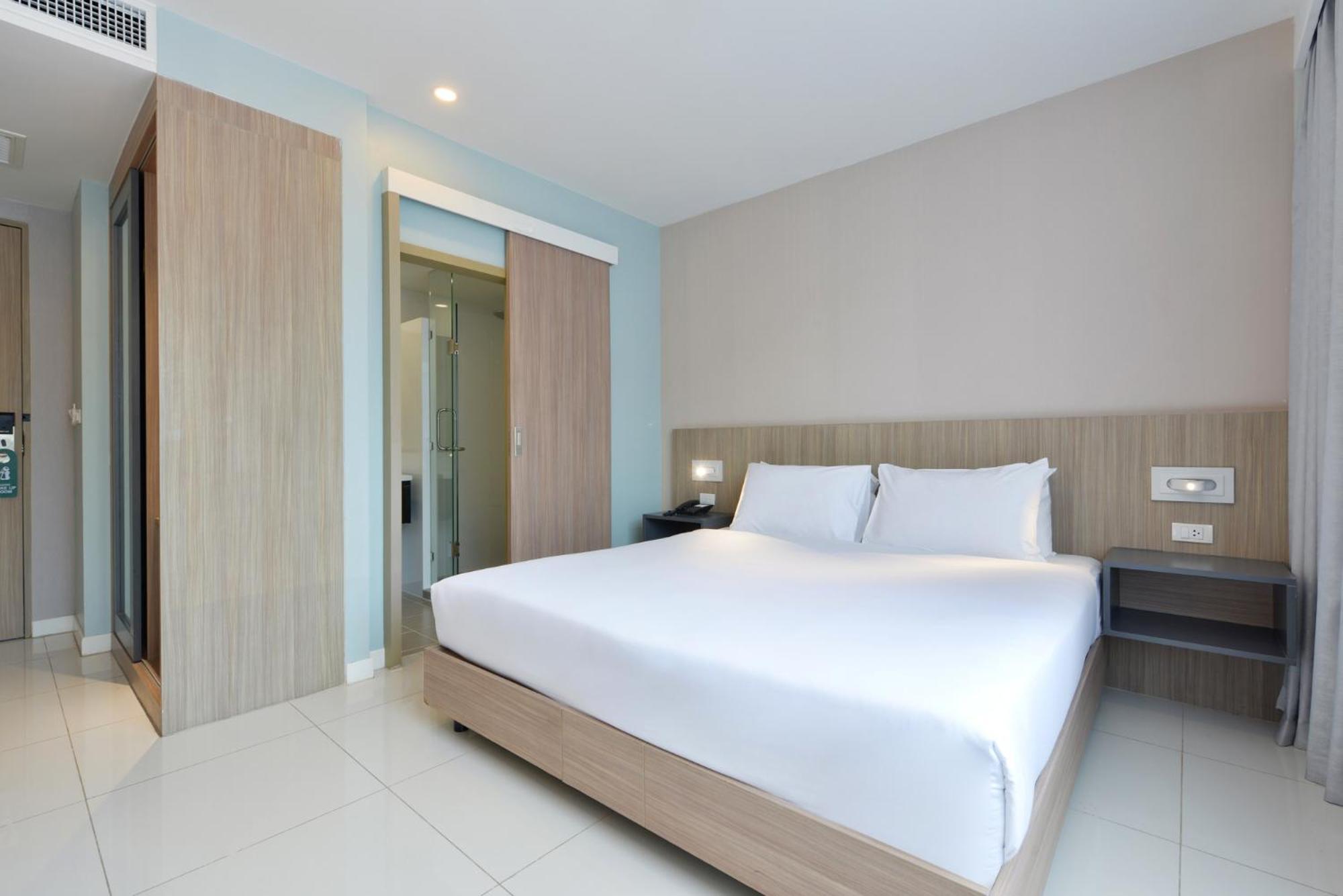 Superior King Room No Balcony