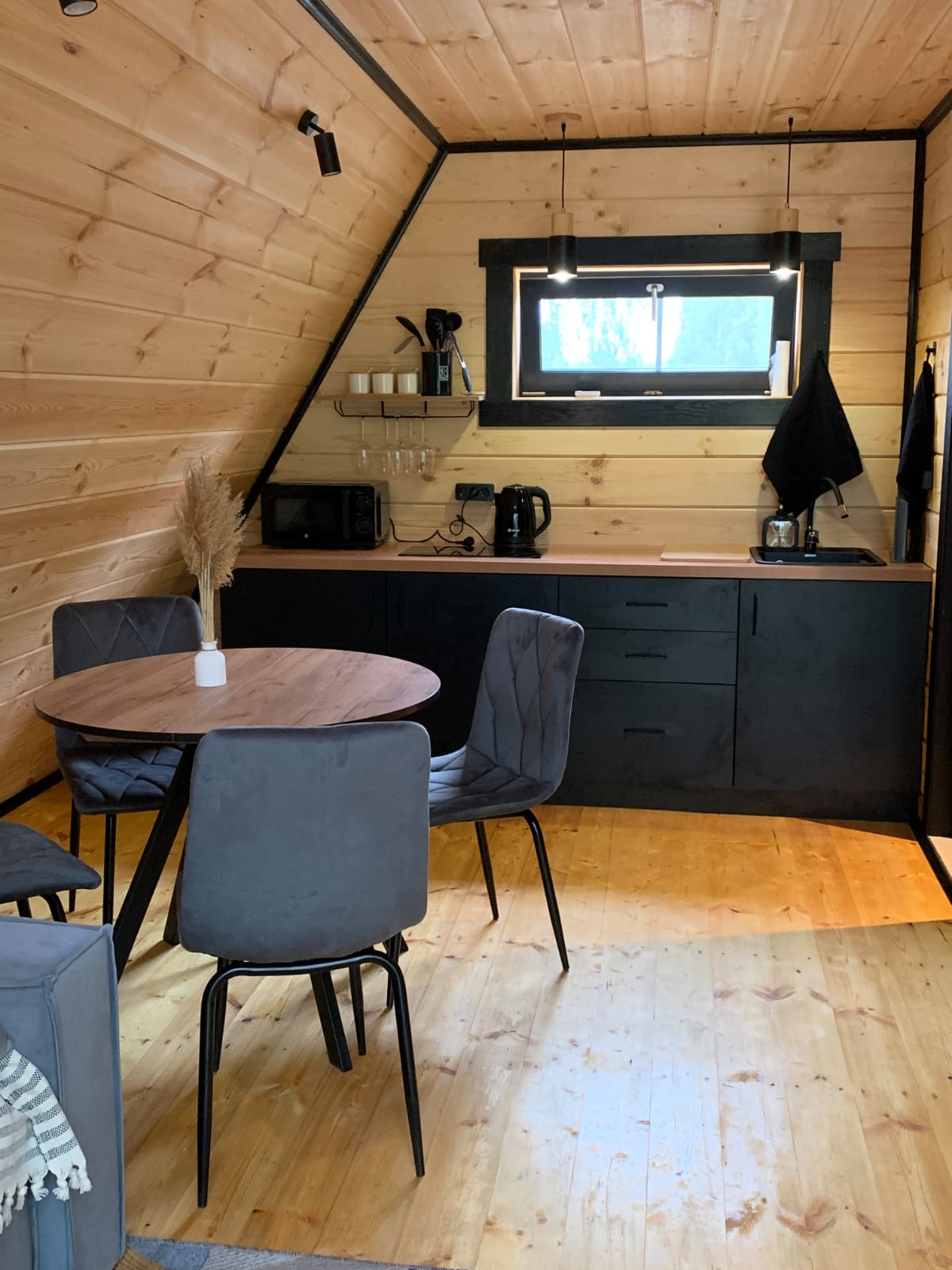 Дом с видом на лес