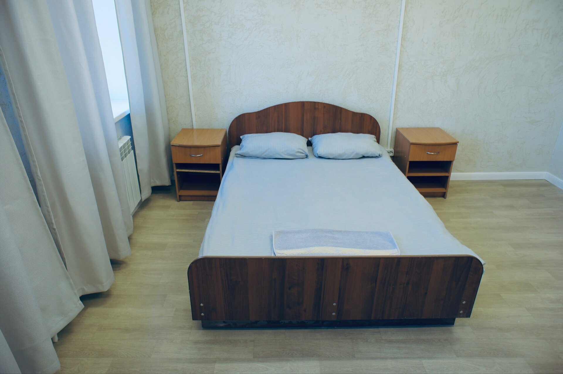 Трехместный номер с общей ванной комнатой