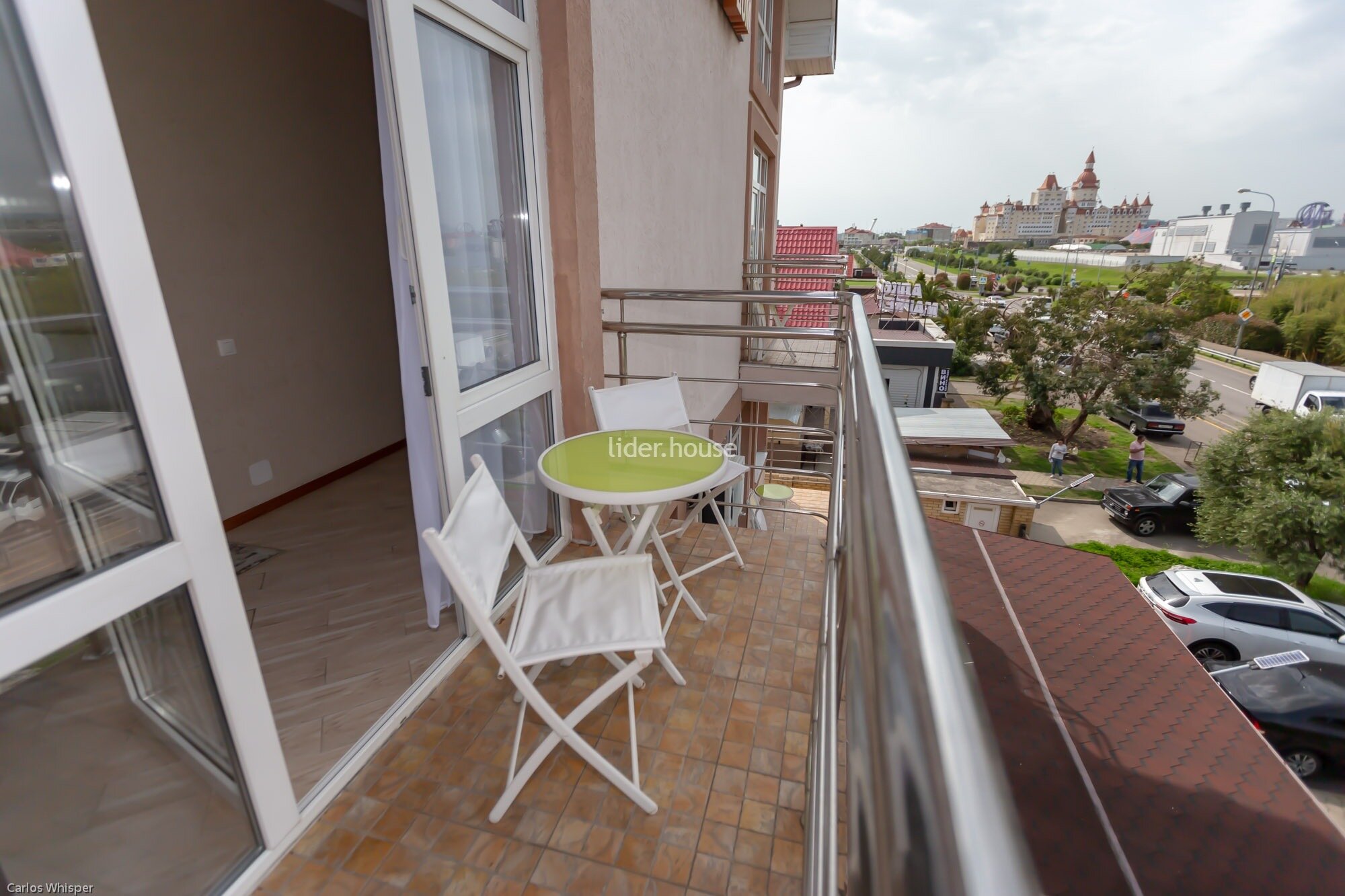 Двухместный номер с балконом (вид на сочи парк,горы и окрестности)