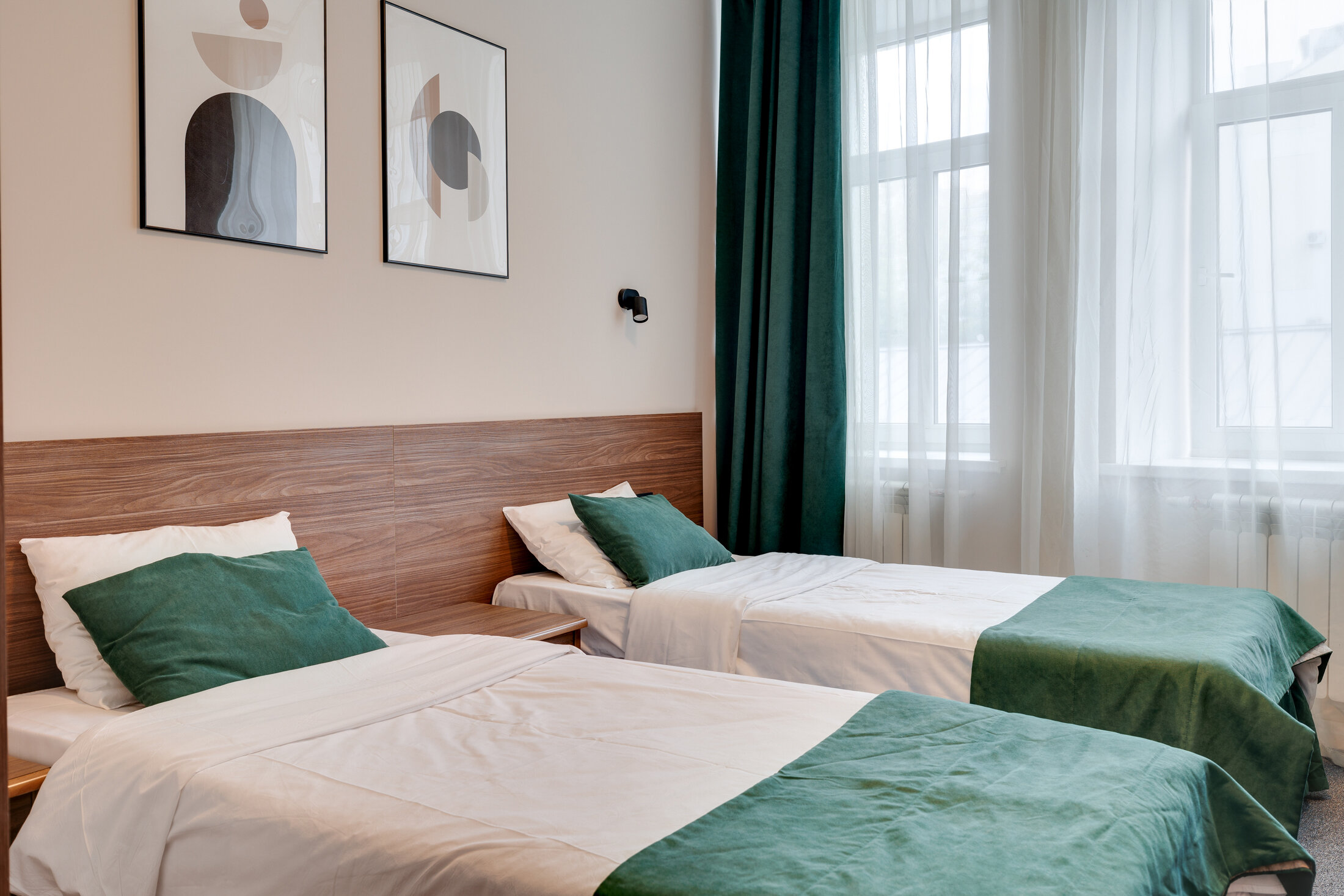 Улучшенный двухместный номер с 2 отдельными кроватями