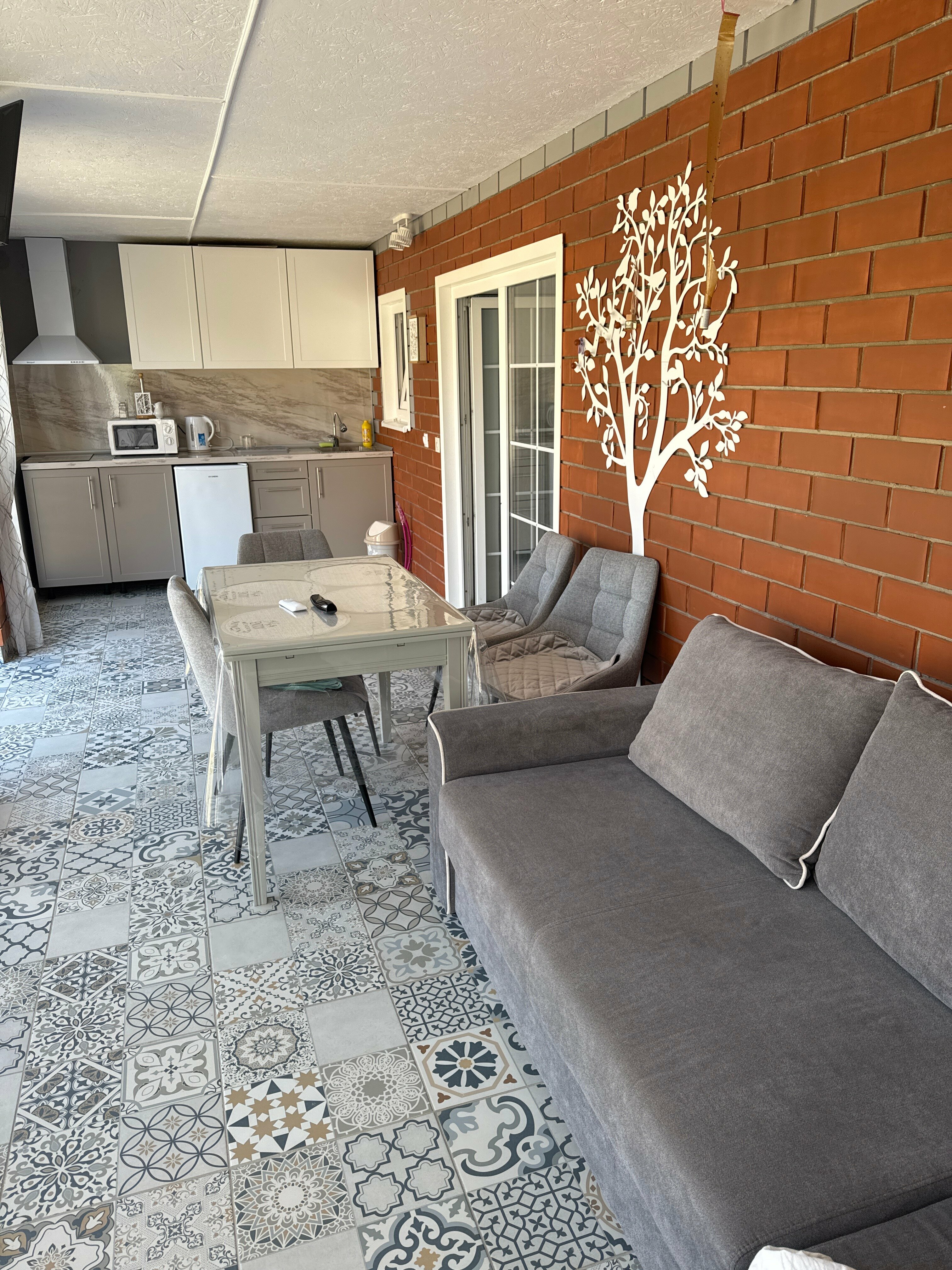 Cемейный номер с собственной ванной комнатой