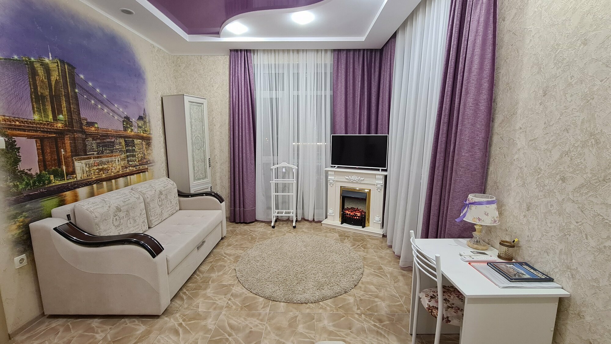 Номер с мини-кухней с видом на море и Парк Победы