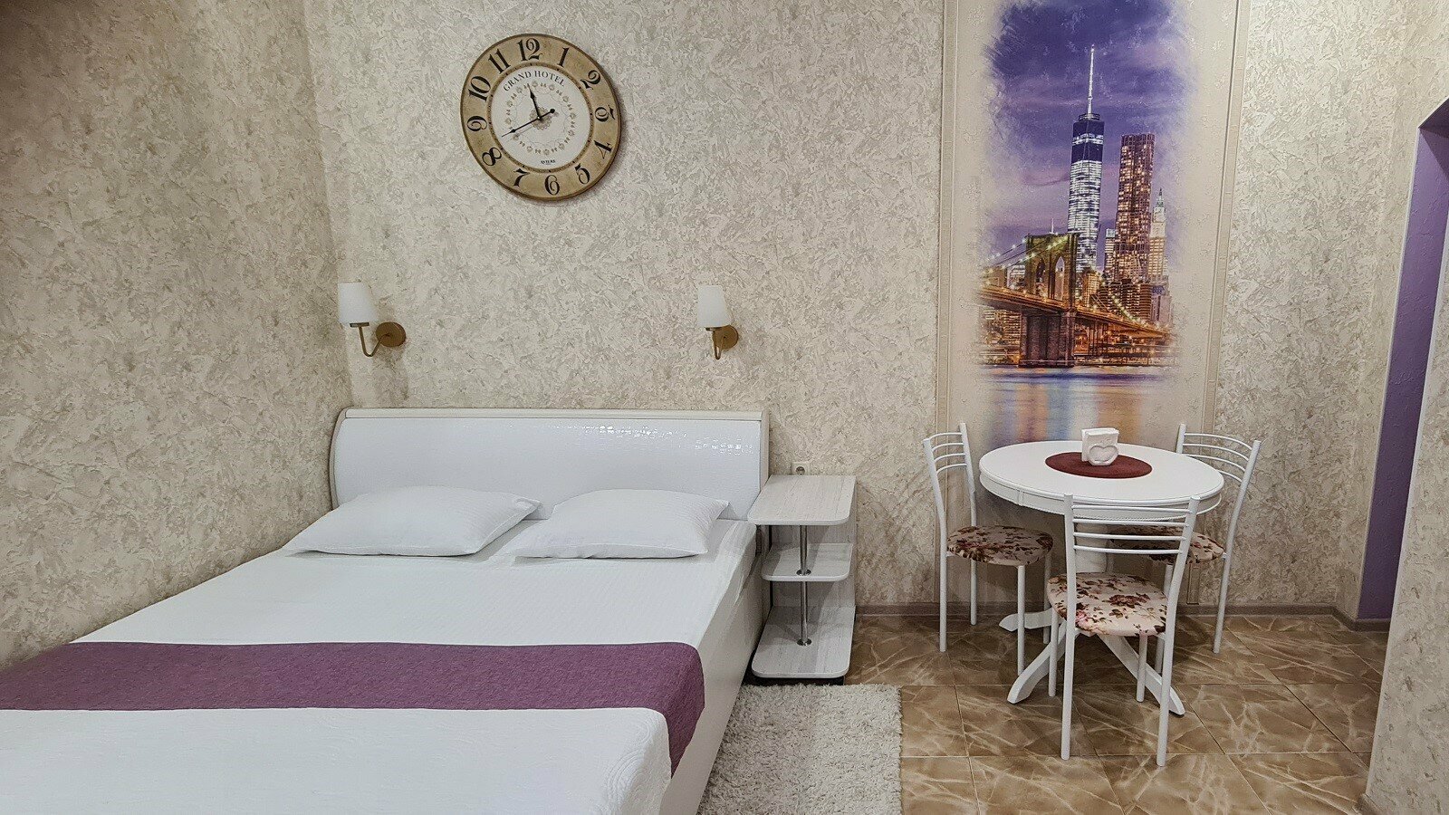 Номер с мини-кухней с видом на море и Парк Победы