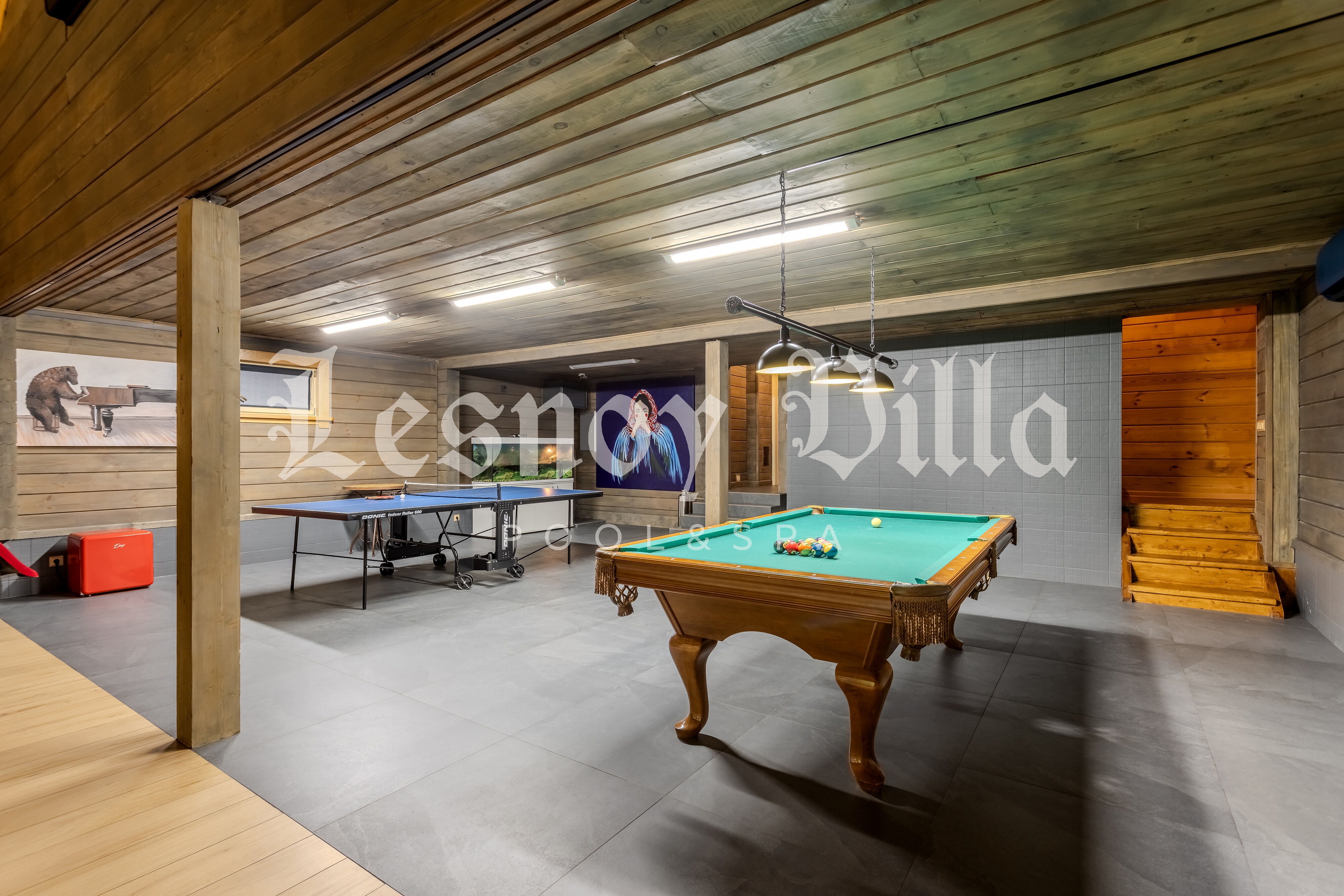 Коттедж с собственным бассейном