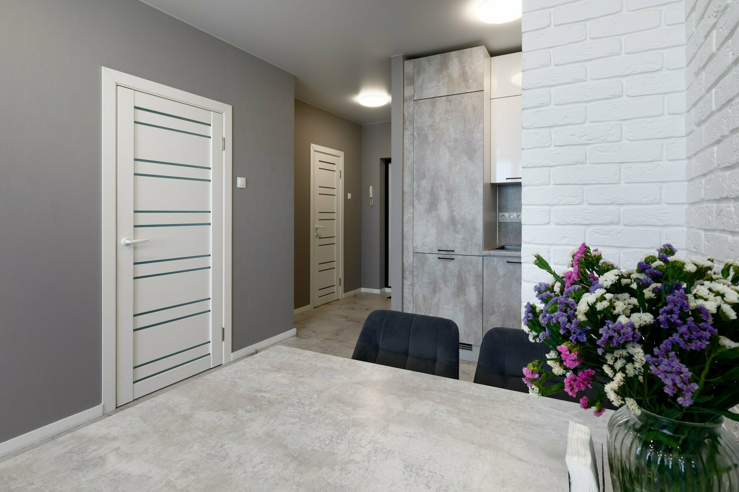 Двухкомнатные апартаменты с видом на ДОН  (21 этаж) с лоджией (5 человек)