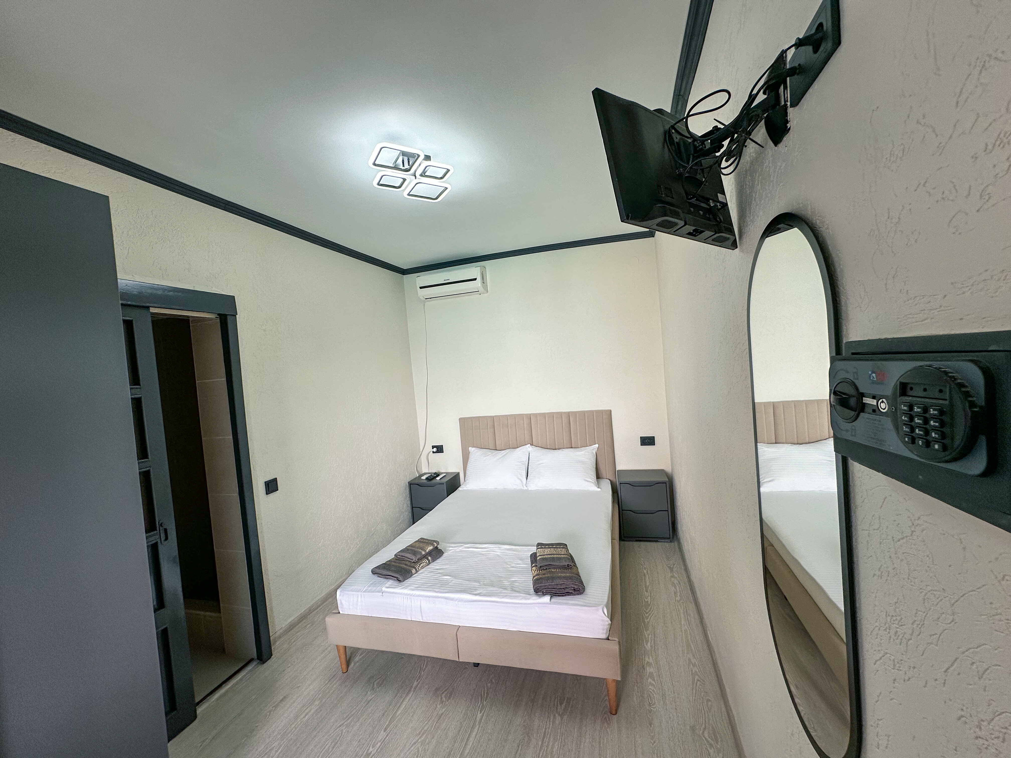 Большой двухместный номер с 1 кроватью