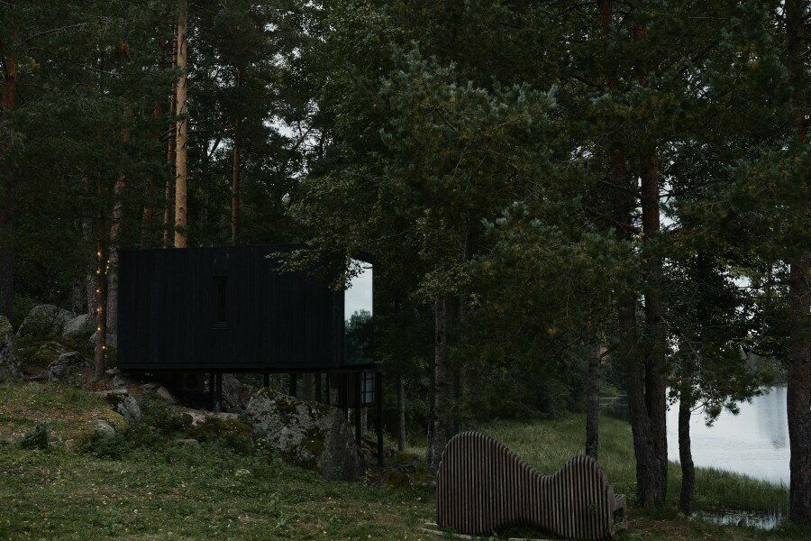 Дом на скале с купелью Oslo