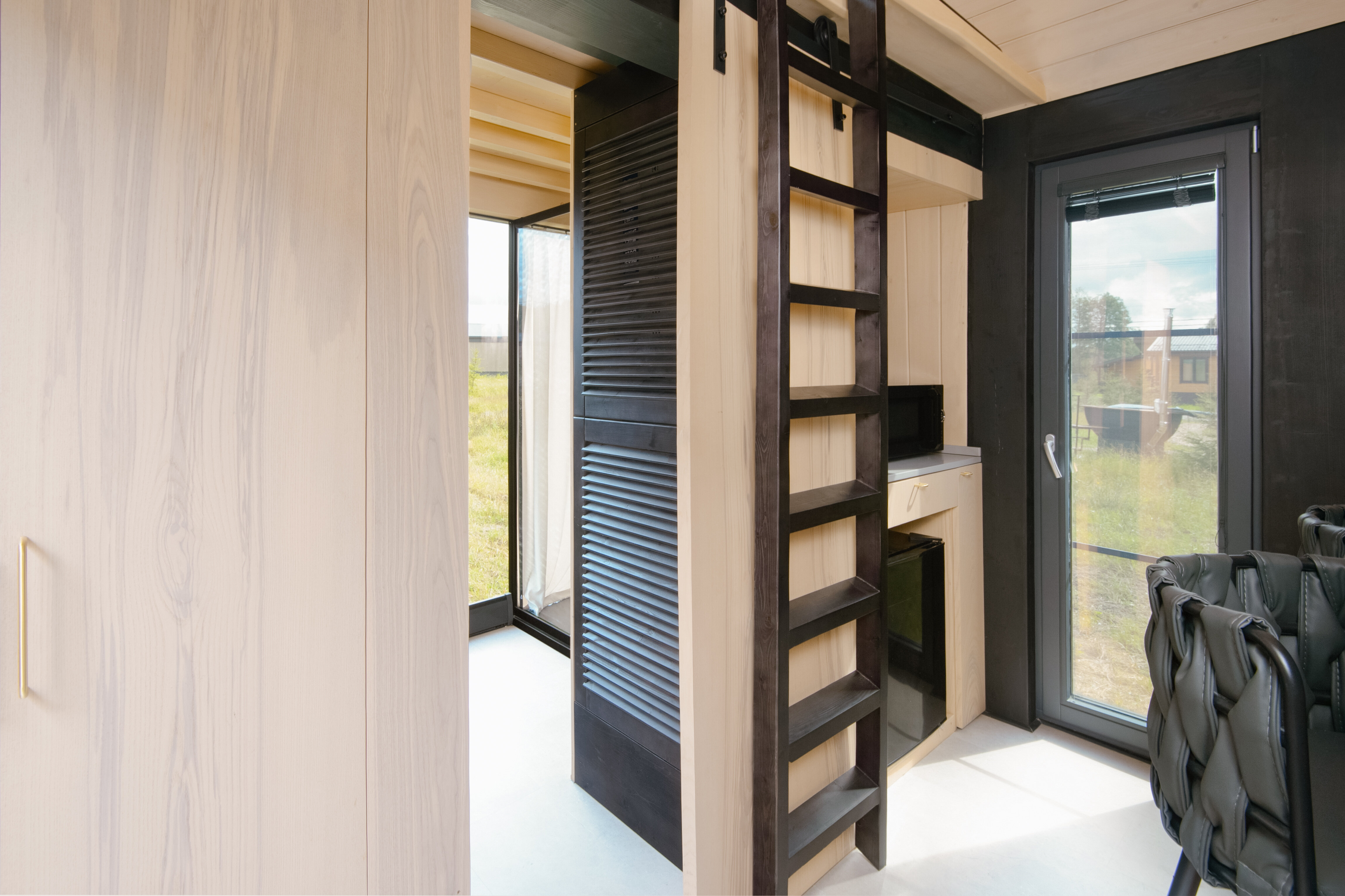 Grill lodge с горячей купелью