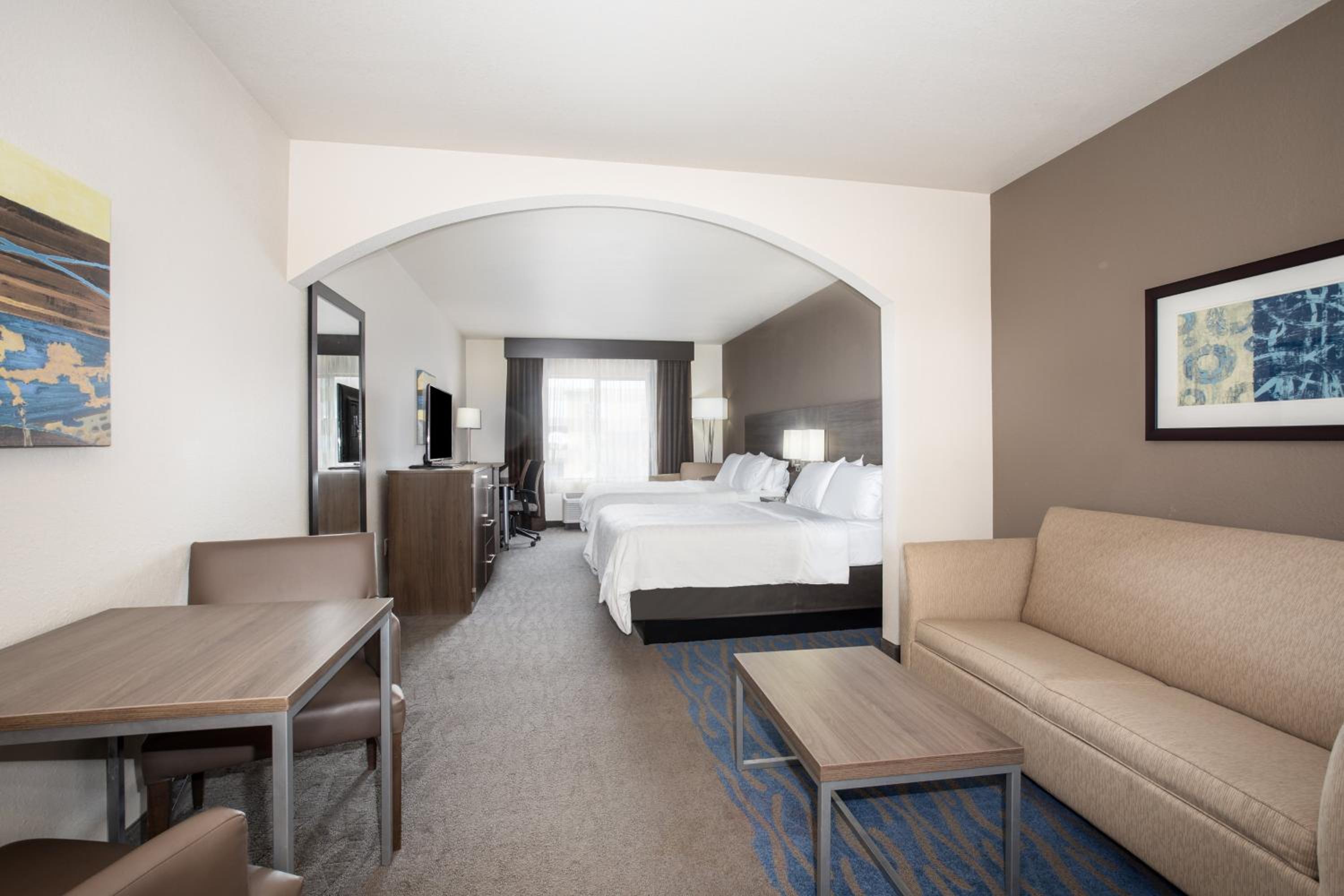 Queen Suite with Two Queen Beds and Sofa Bed