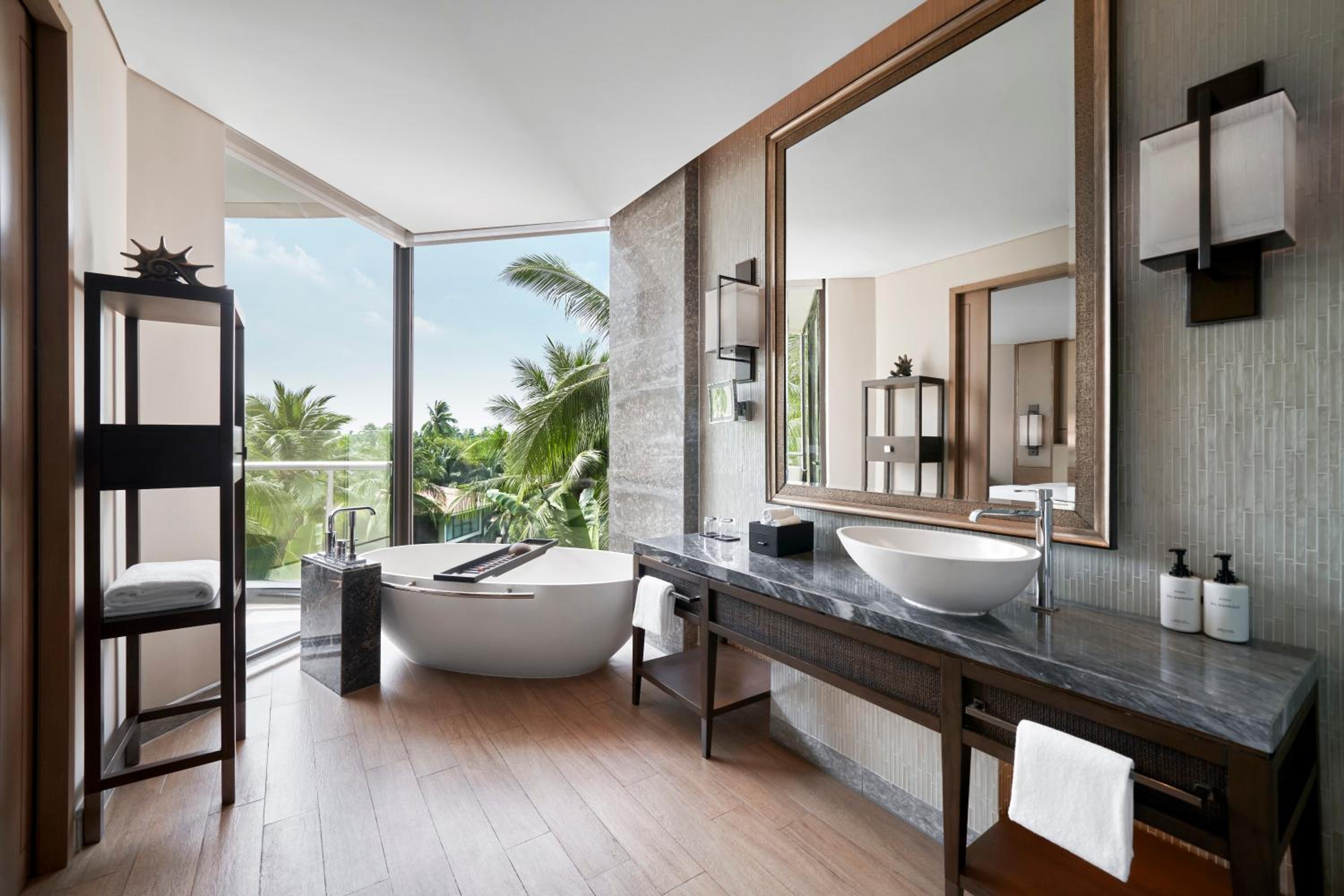 InterContinental Club Room 